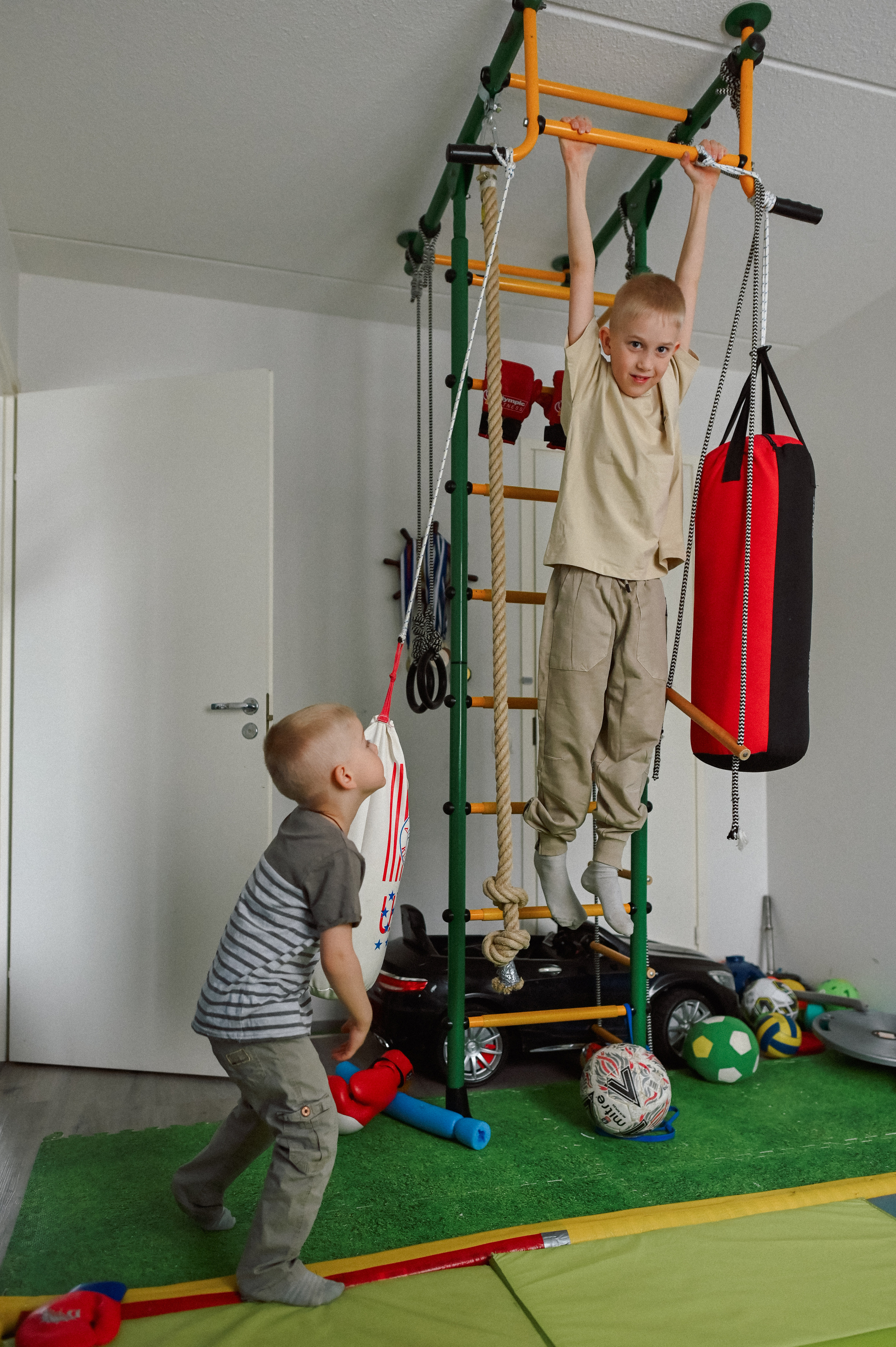 Семейное чаепитие. Детский и семейный фотограф в финляндии дина пулкка. контент фотограф