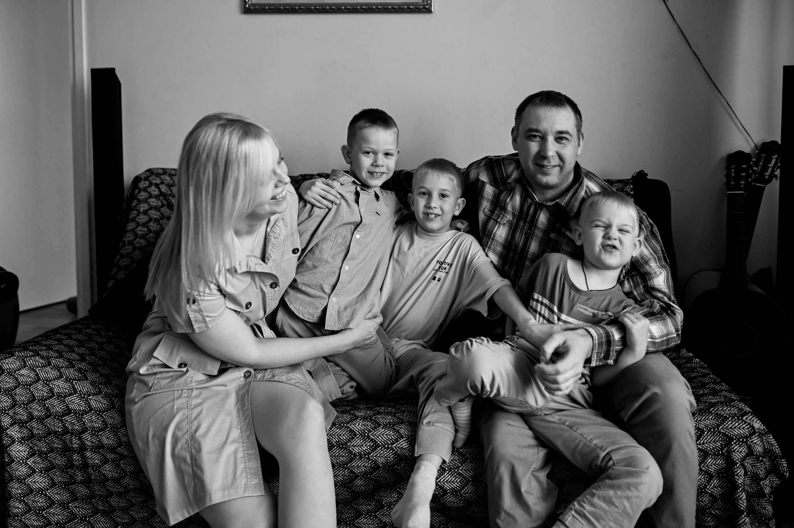 Семейное чаепитие. Детский и семейный фотограф в финляндии дина пулкка. контент фотограф