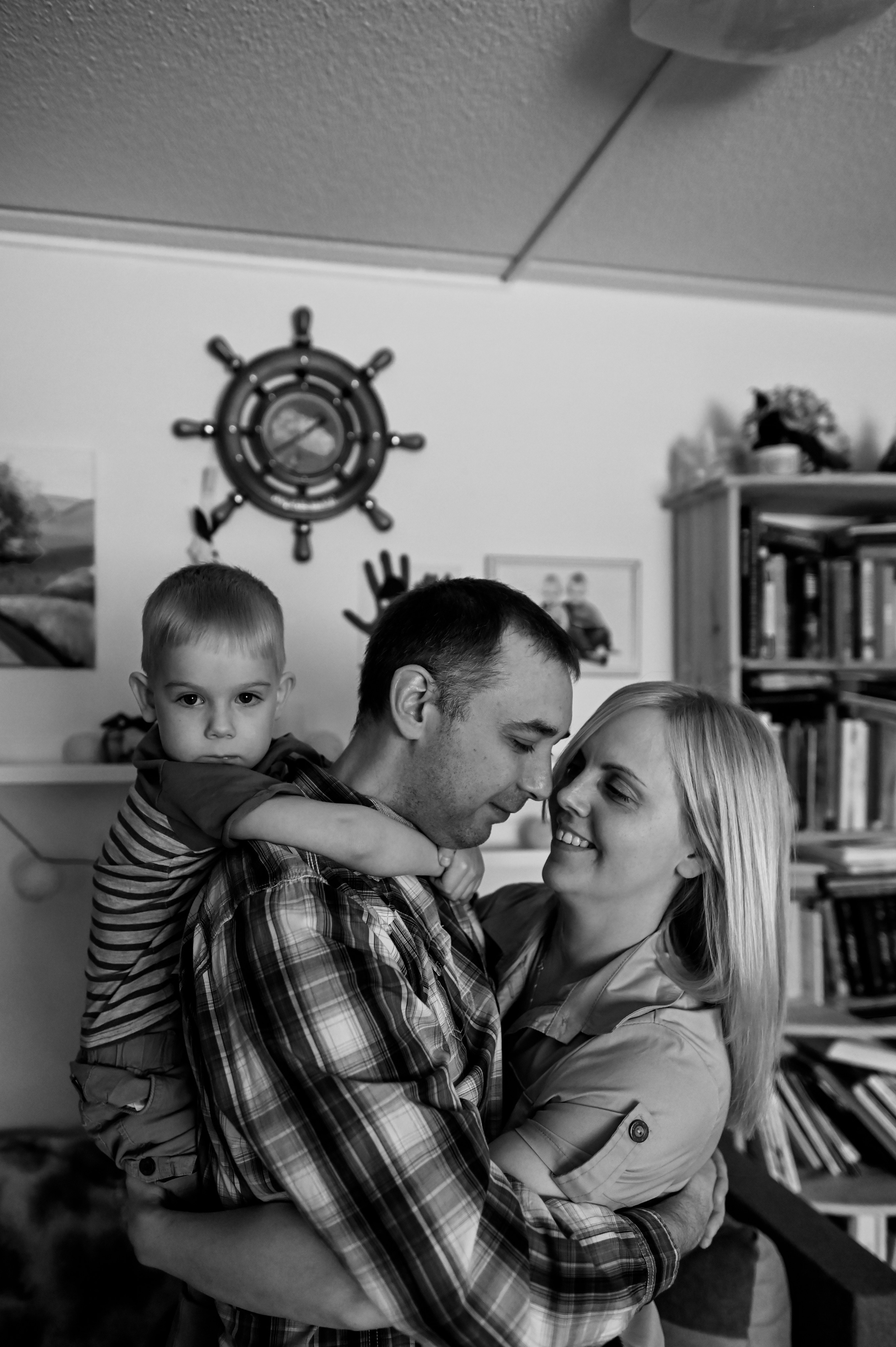 Семейное чаепитие. Детский и семейный фотограф в финляндии дина пулкка. контент фотограф