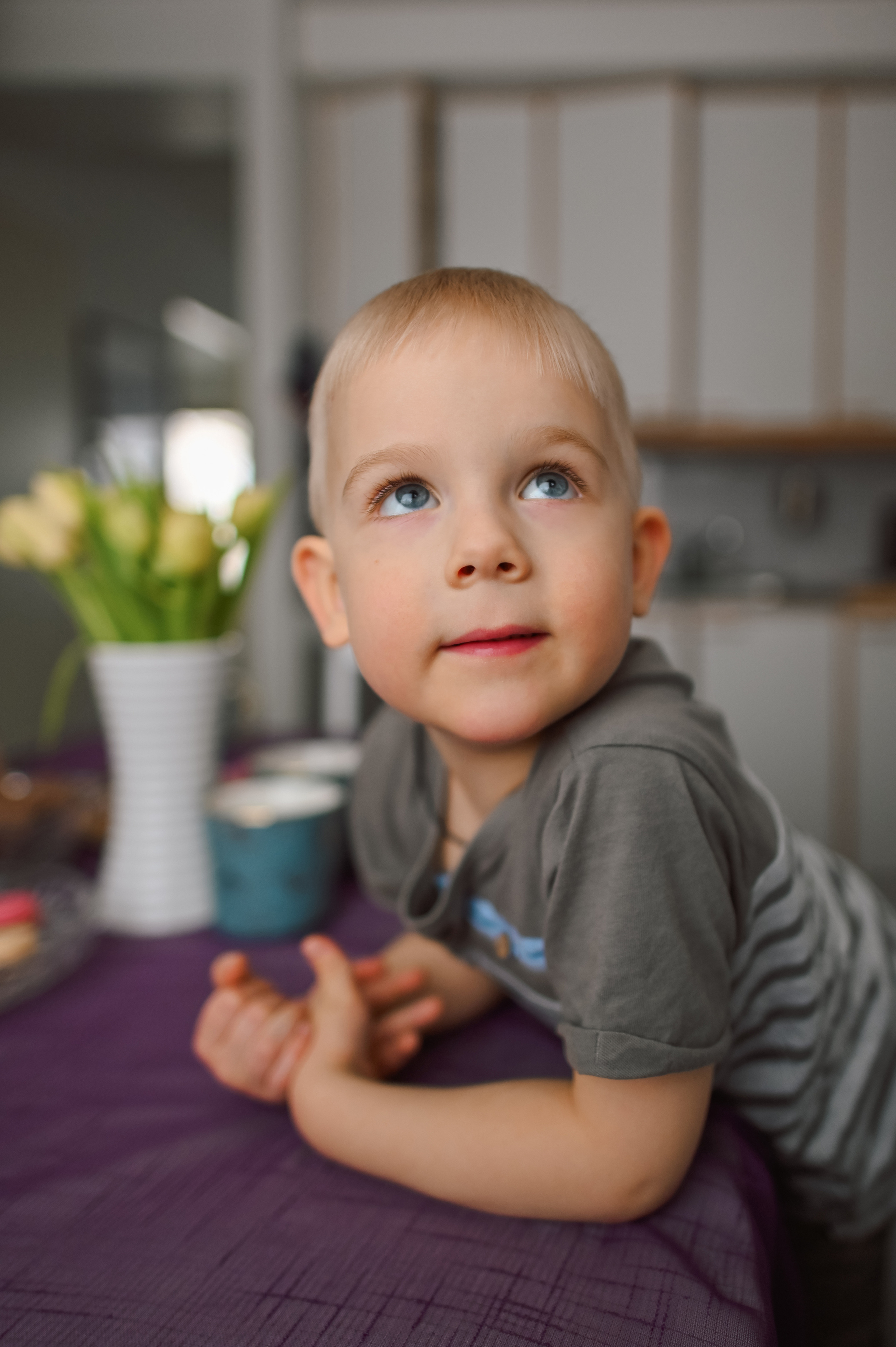 Семейное чаепитие. Детский и семейный фотограф в финляндии дина пулкка. контент фотограф