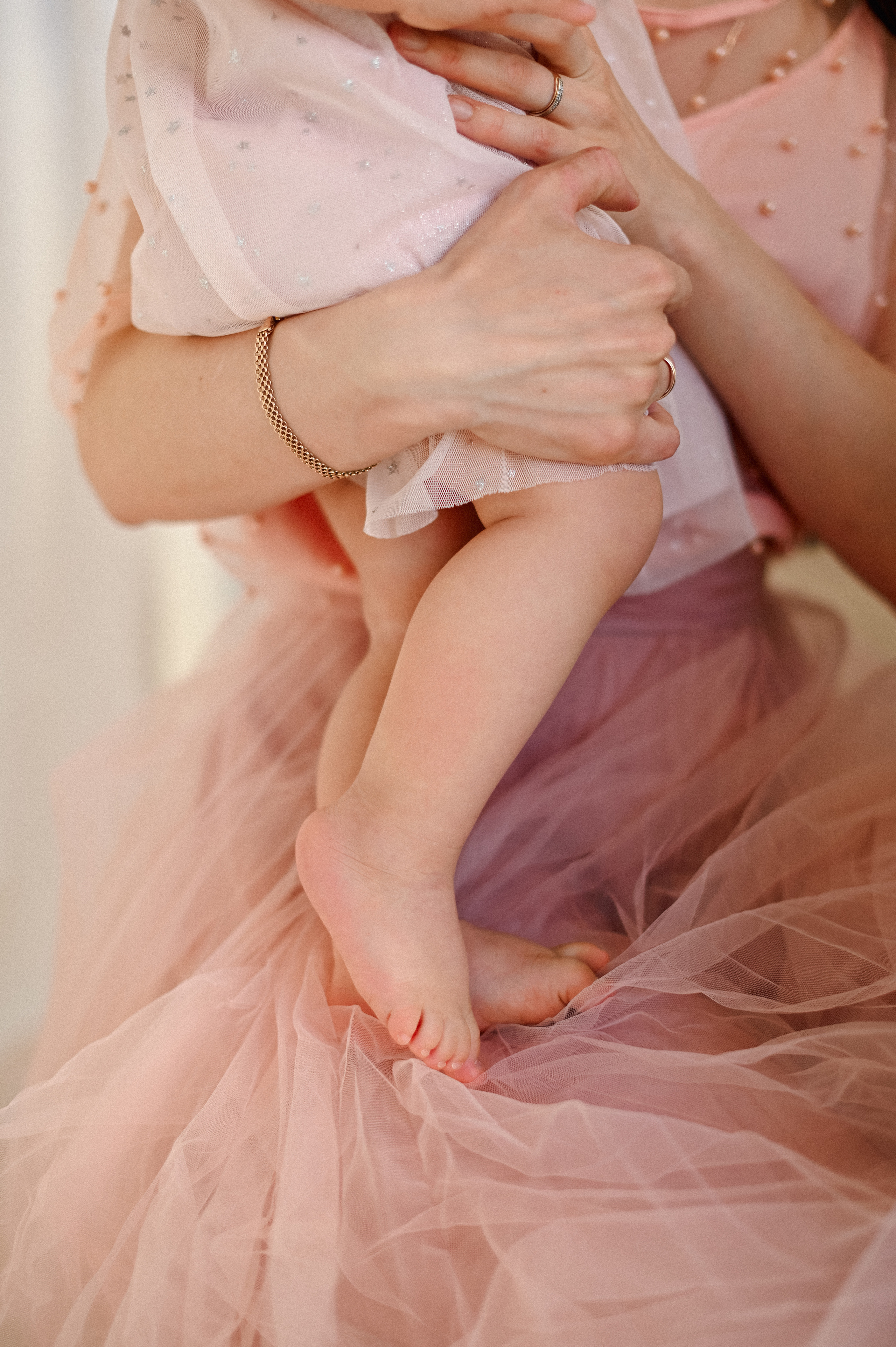 Годик в студии. Детский и семейный фотограф в финляндии дина пулкка. контент фотограф