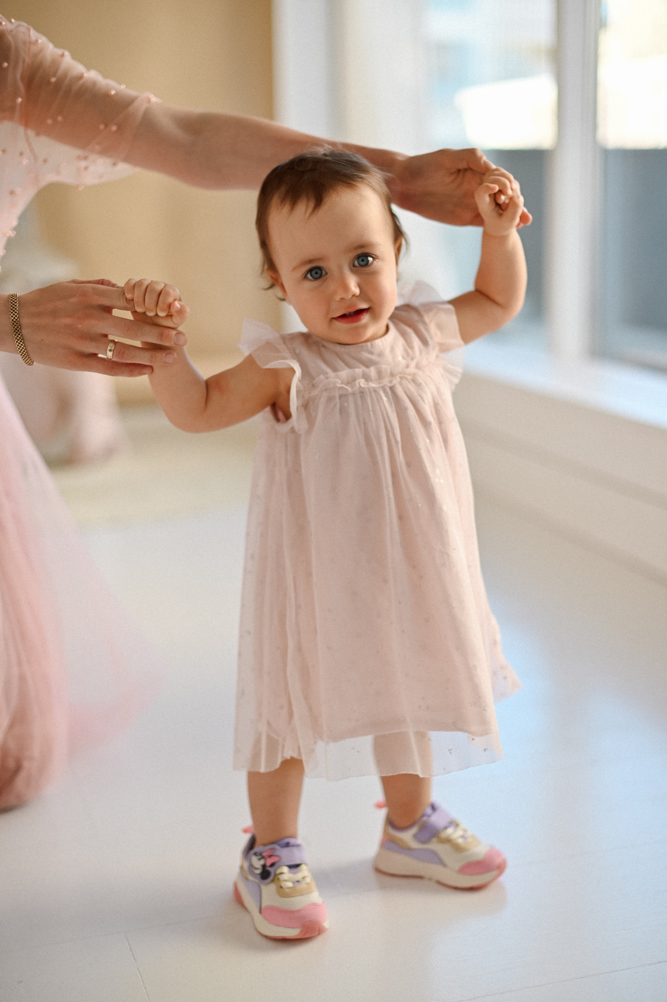 Годик в студии. Детский и семейный фотограф в финляндии дина пулкка. контент фотограф