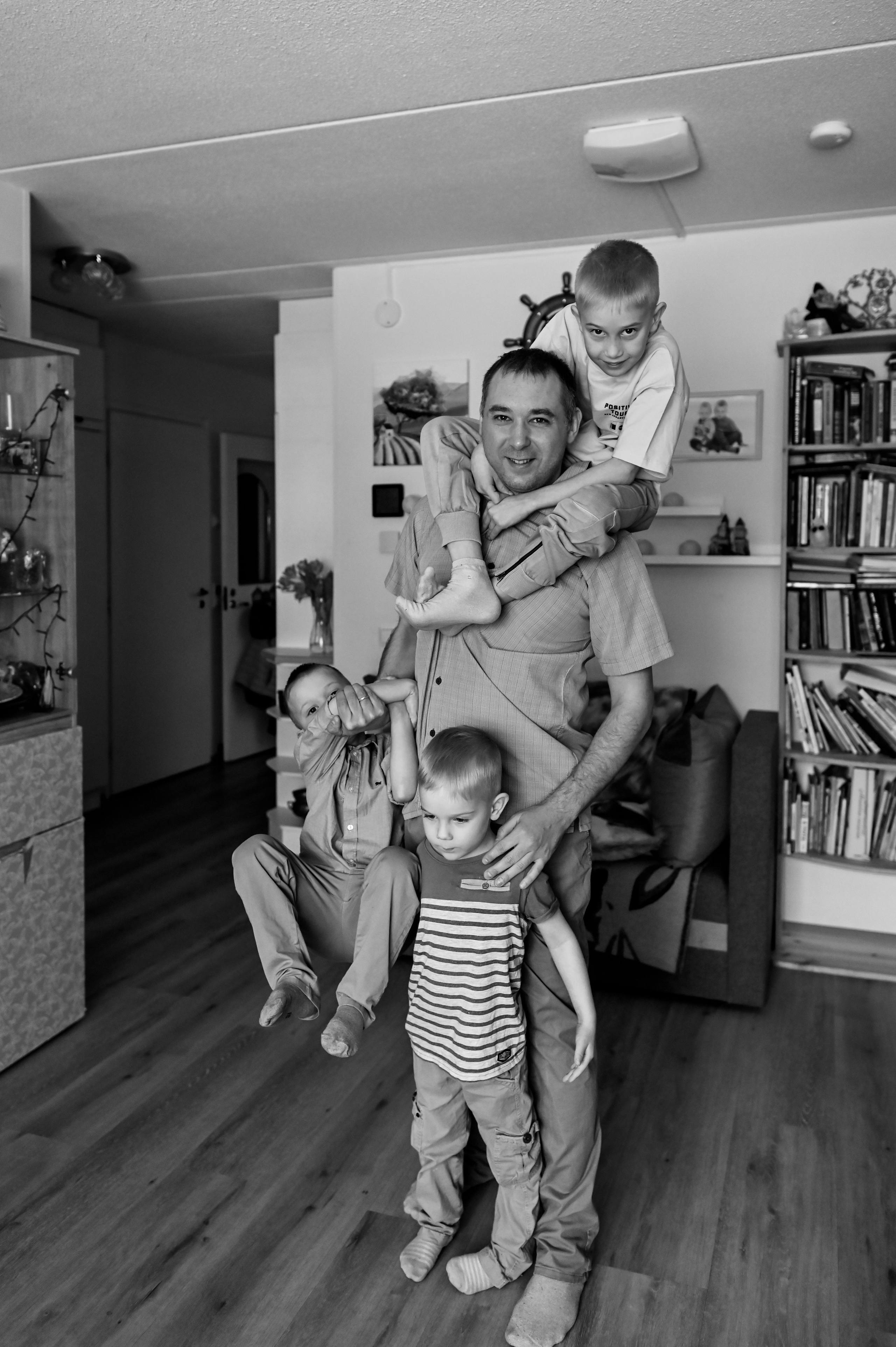 Семейное чаепитие. Детский и семейный фотограф в финляндии дина пулкка. контент фотограф