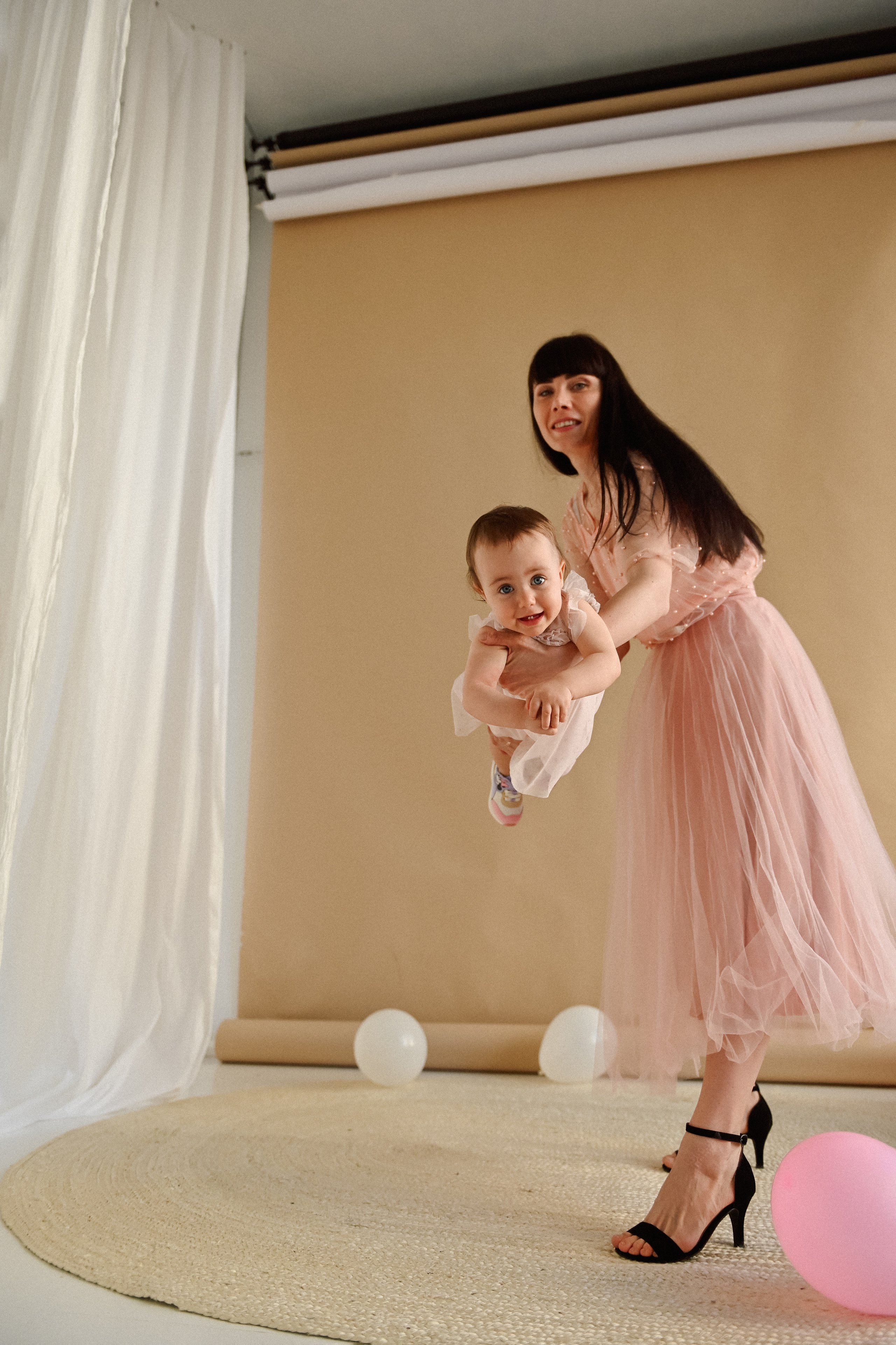 Годик в студии. Детский и семейный фотограф в финляндии дина пулкка. контент фотограф