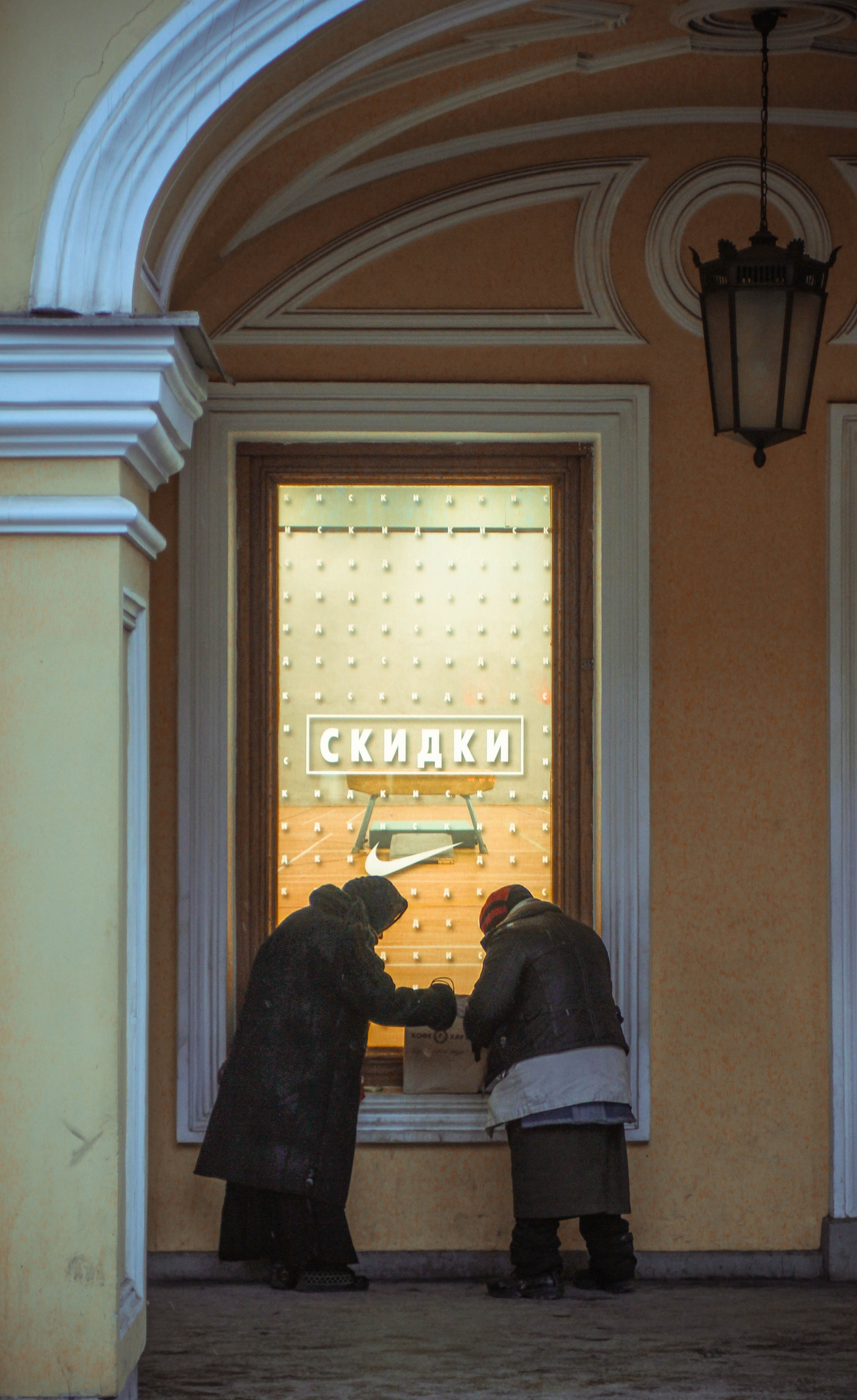 2013. Стрит-фотография, полная абсурда, идиотизма и красоты