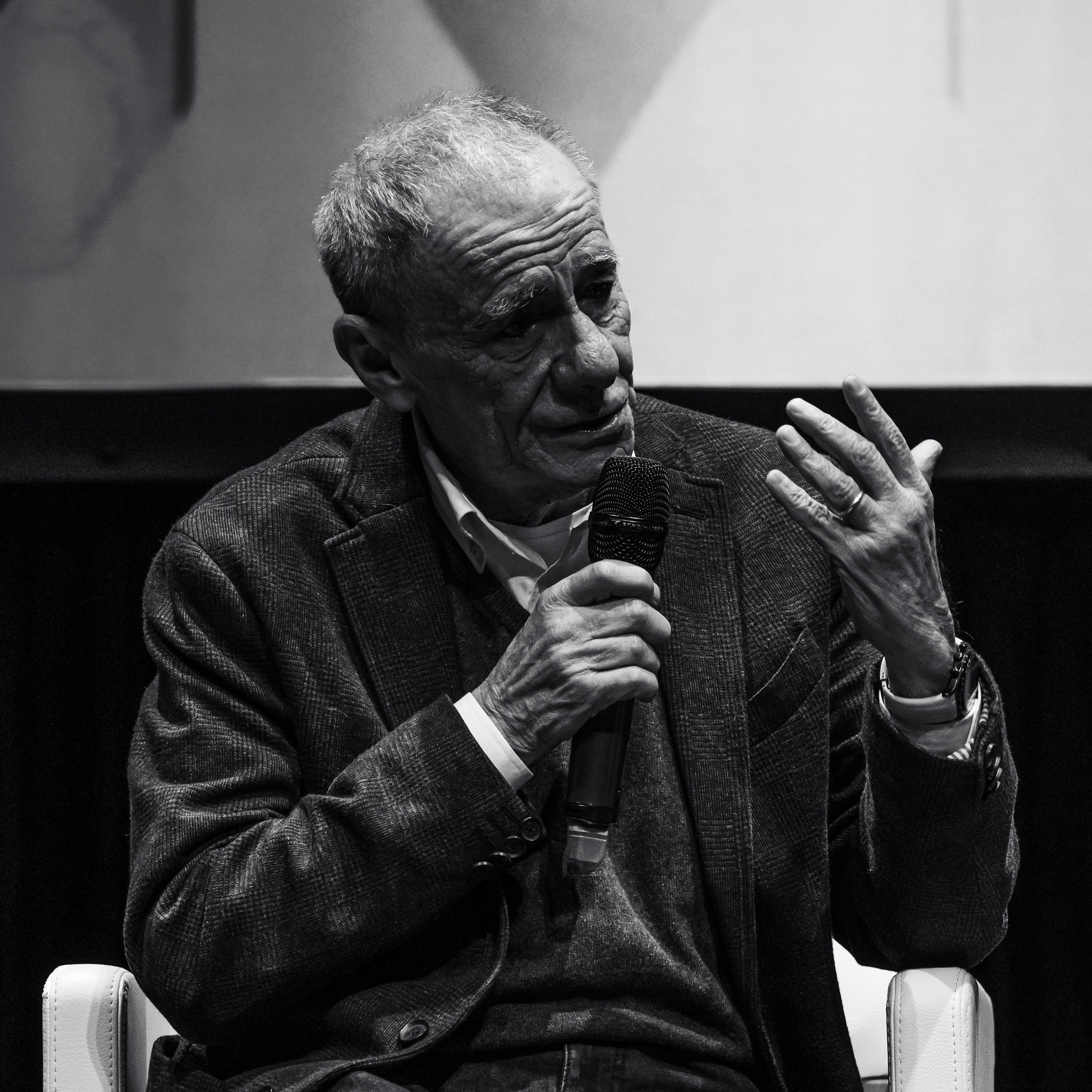 Roberto Vecchioni Teatro Alba. “Gianmaria Coscia fotografo per passione”