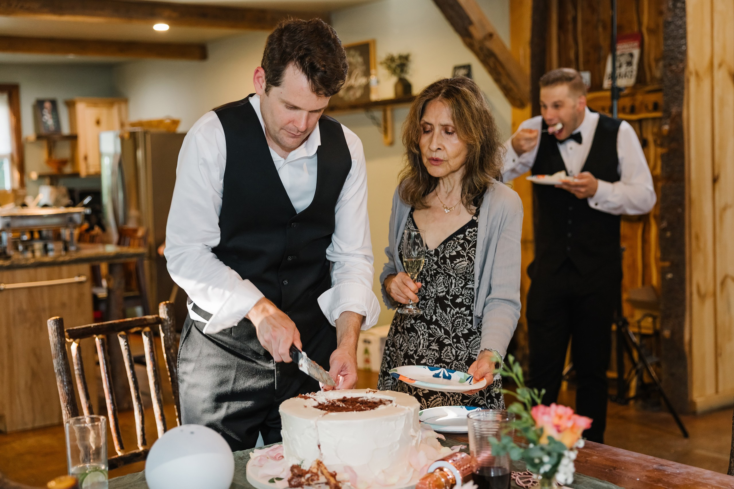 07.12.2025 Wedding. Wedding family event photographer in Chicago Nick Yushevich