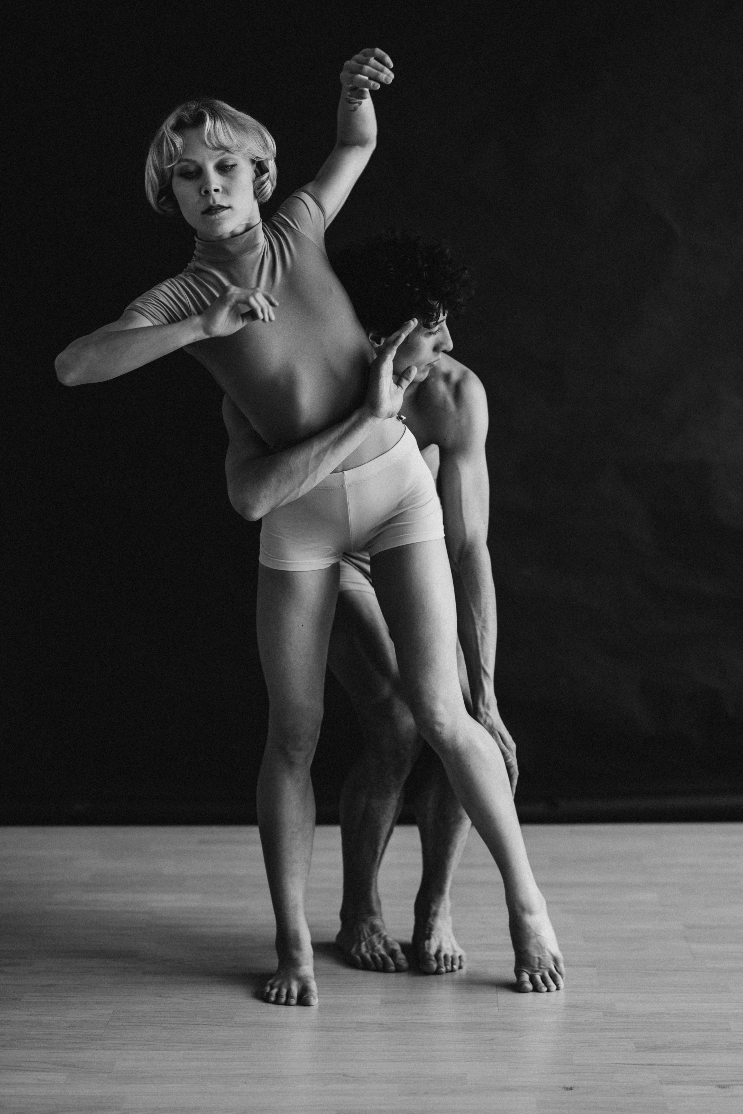 DANCERS. Victoria Olonen – Cinematic Portrait Artist | Helsinki & Europe