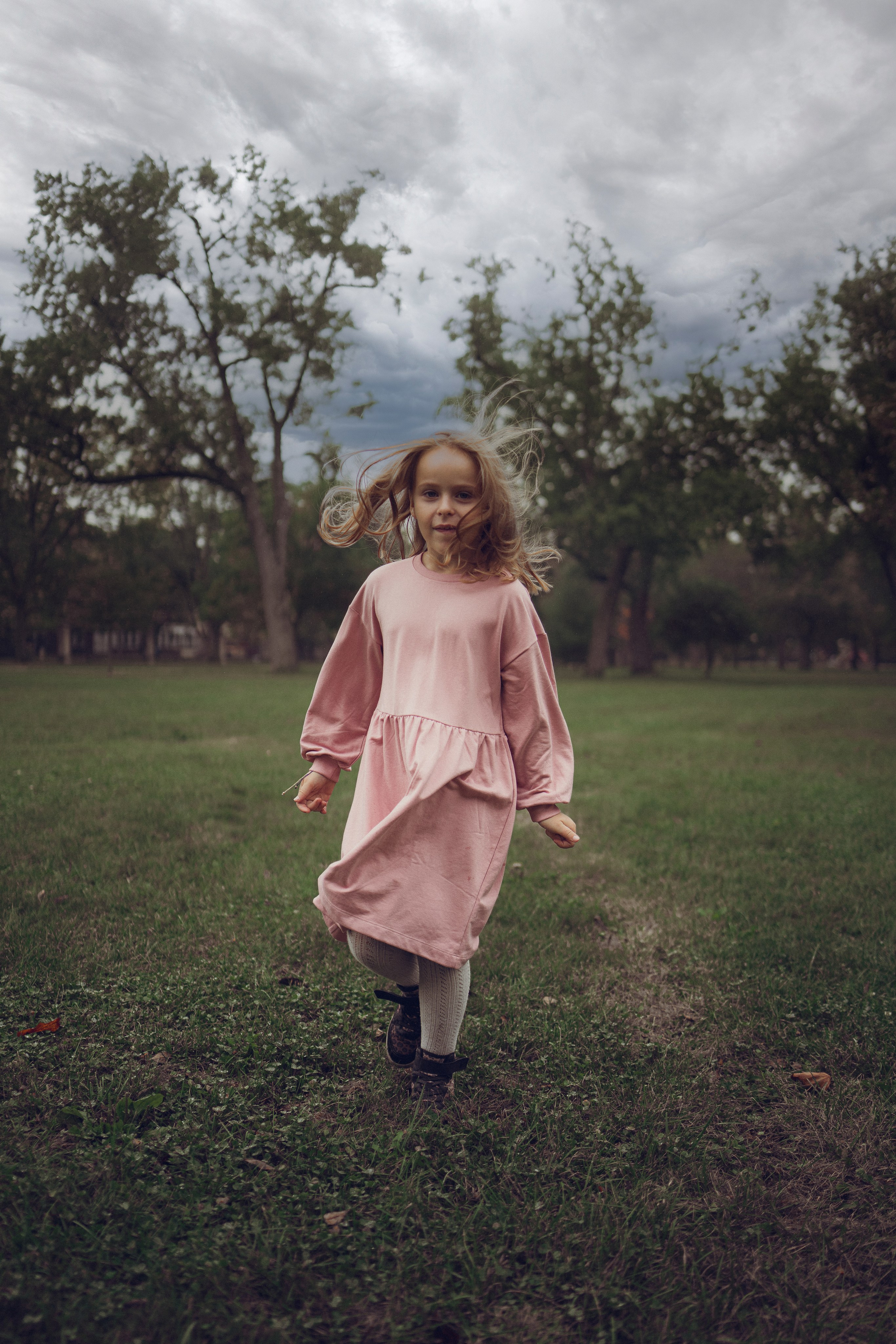 Top family photographer in Windsor, offering creative and personalized photoshoots.