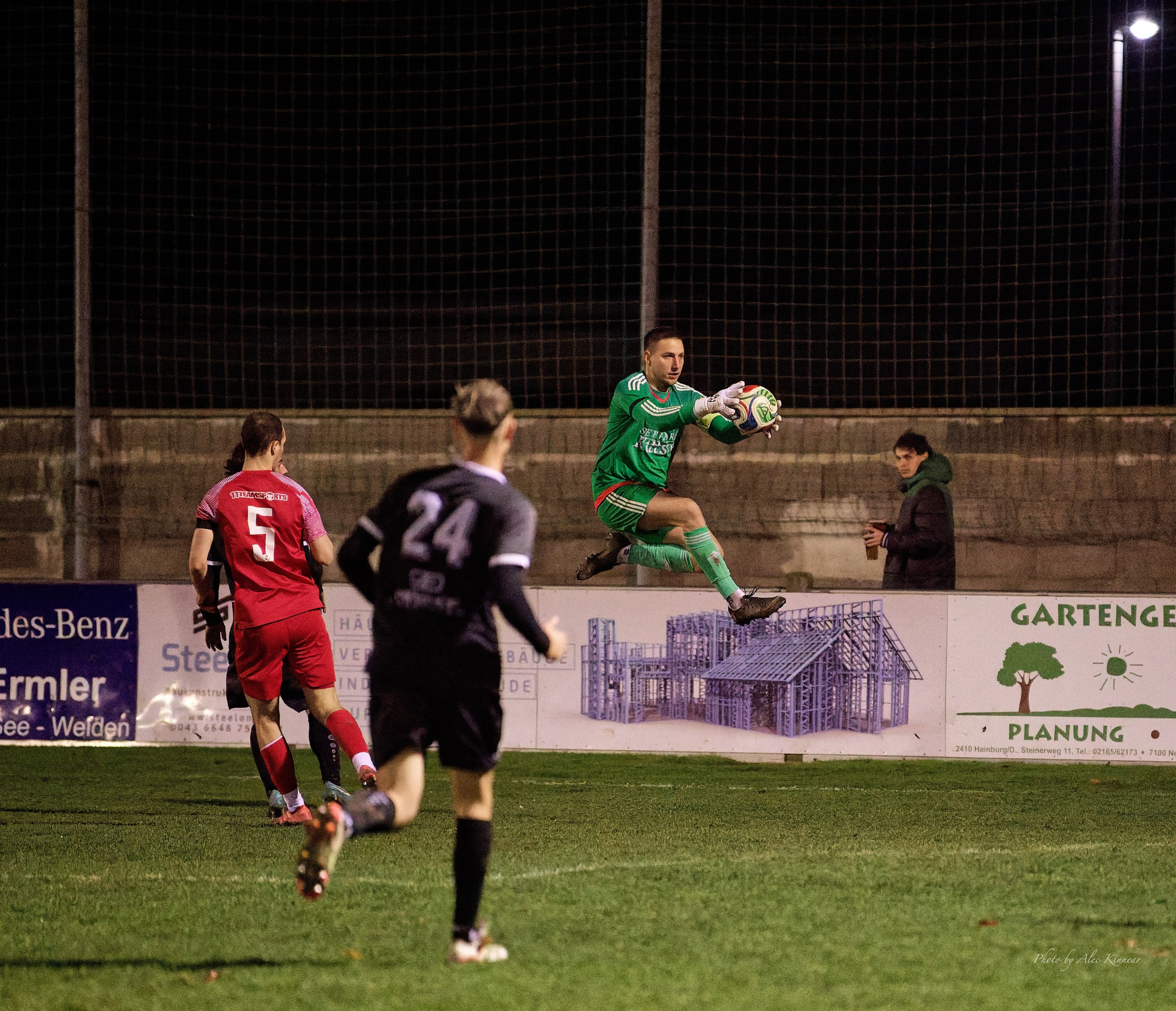 ASV Neudorf at SC Kittsee. Uncoy Football Photos