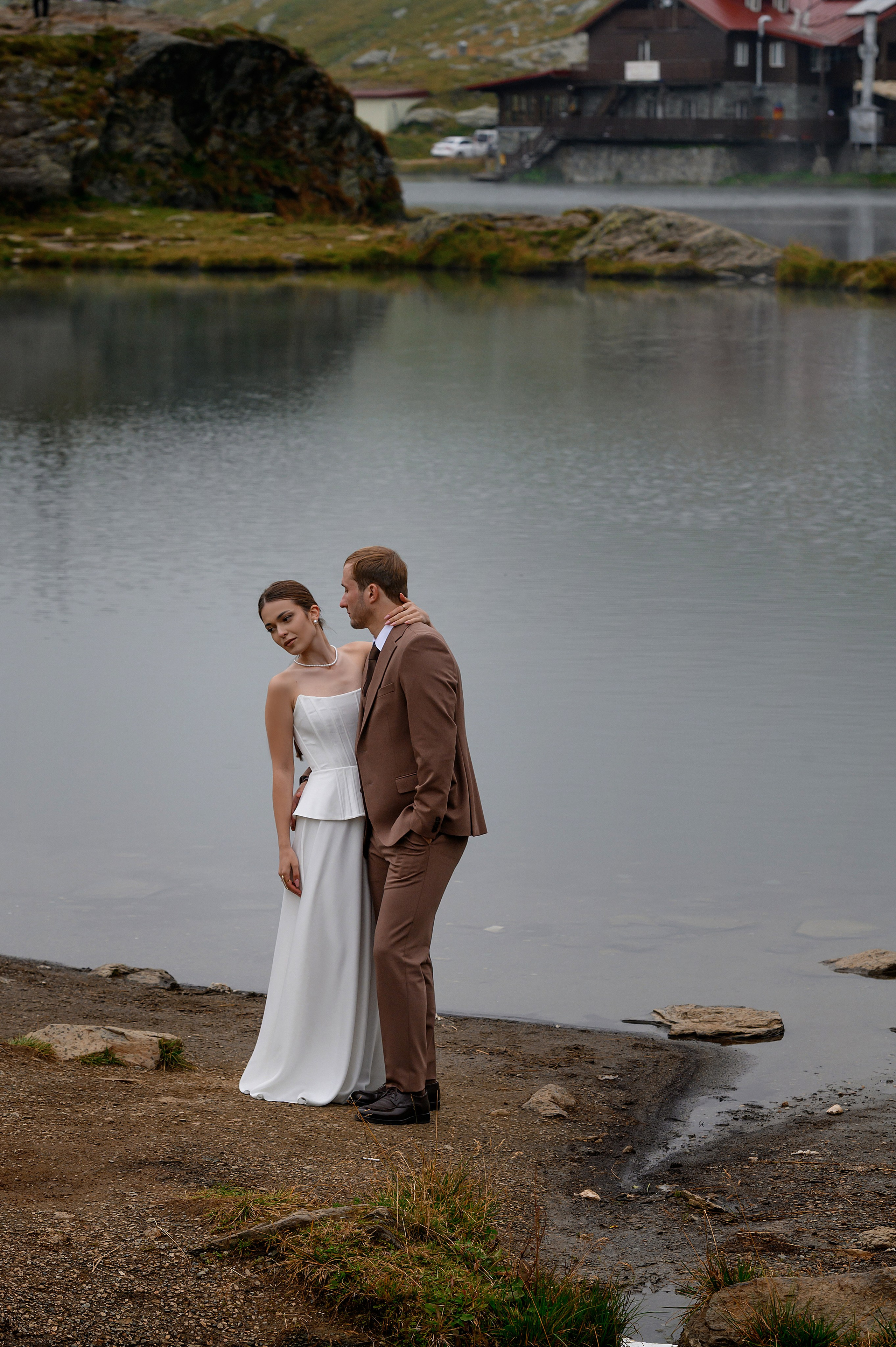 Lacul Bâlea, România. Victoria & Grigorie. Wedding photographer from Moldova Alexey Chipchiu