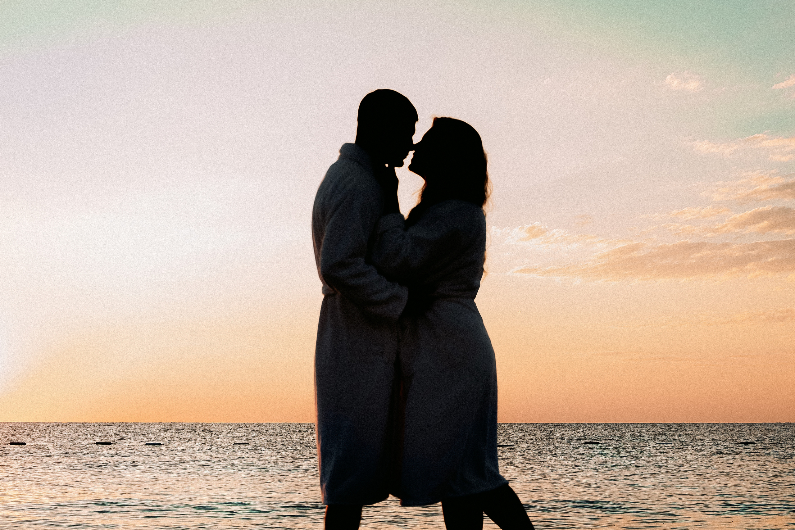 Кохання на світанку. Валерія Сичова. Сімейний та репортажний фотограф в Португаліі