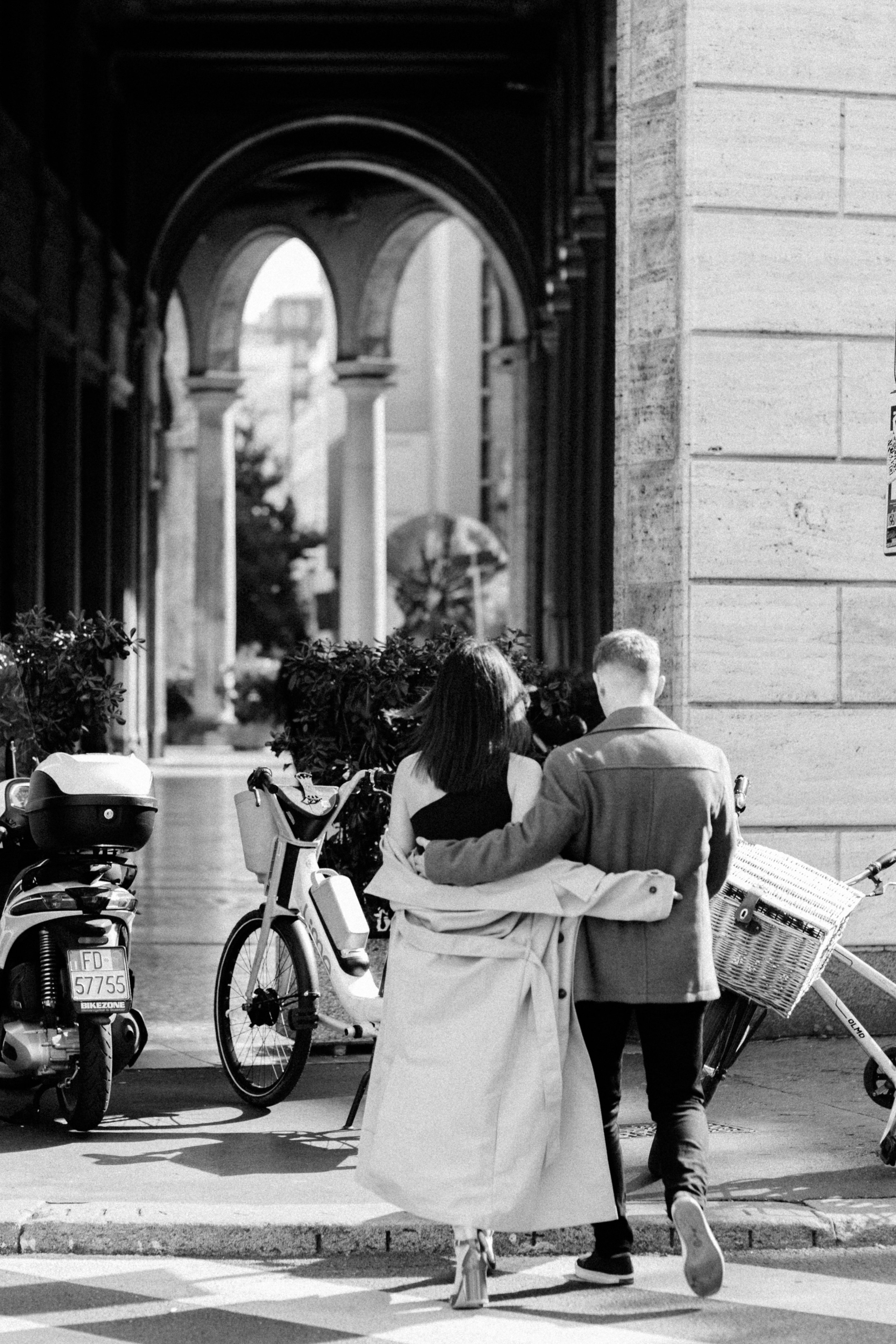 Love Story in Milan. Liza Bizzaro — Italy Wedding, Love Story & Portrait Photographer in Milan, Turin, Piedmont and Across Italy