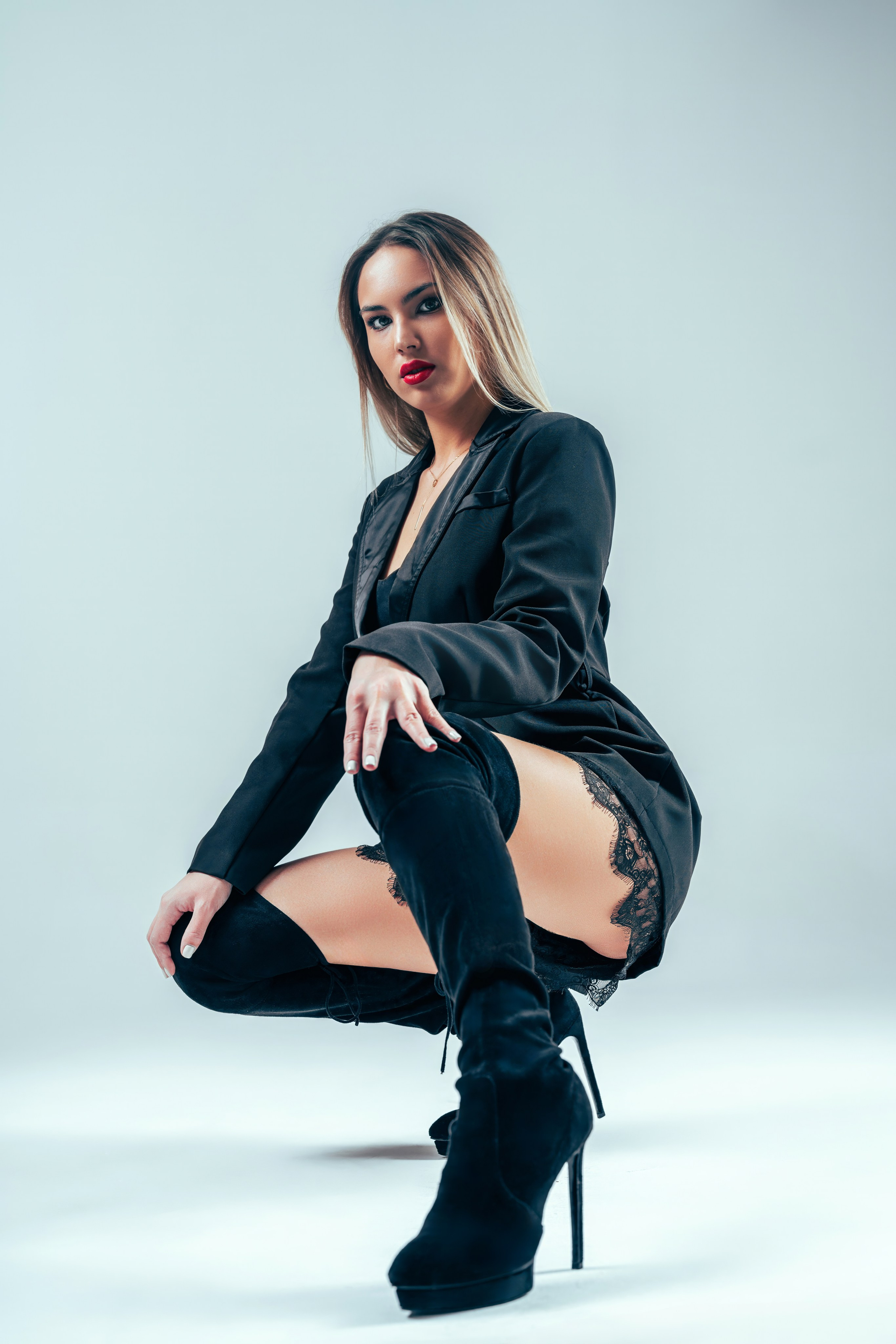 Violetta. Nifty photography — коммерческий и портретный фотограф в Ташкенте. Студийная и выездная съёмка