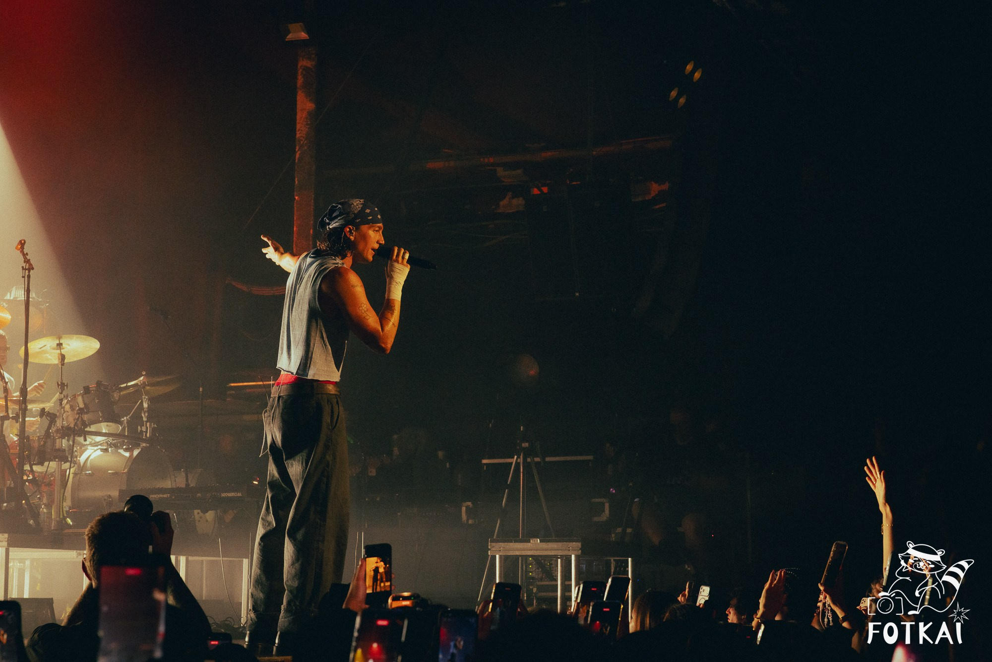 LANY — Concert Photos at Sala Razzmatazz, Barcelona, Spain 2026 | FOTKAI