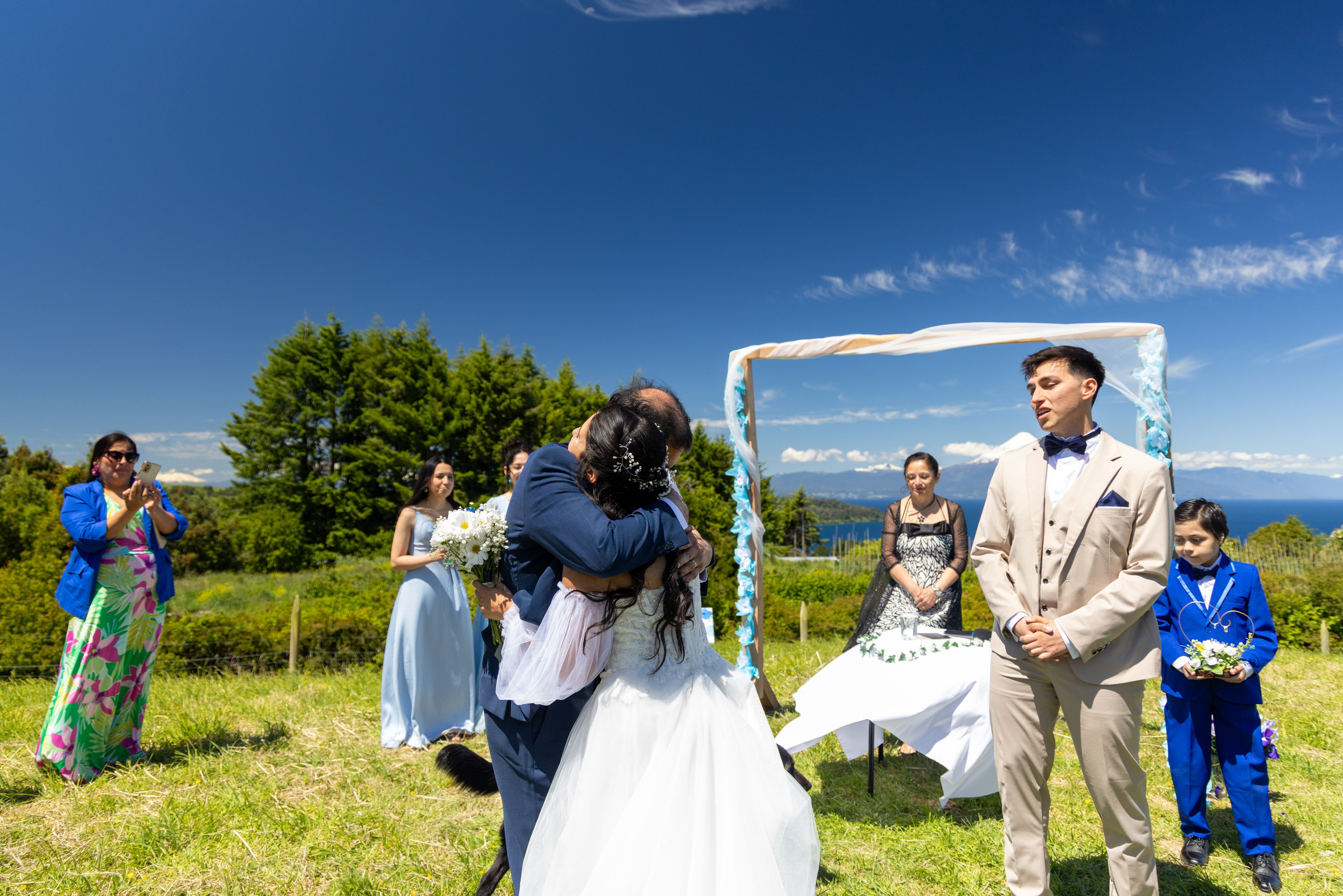 Carol & Ivo. Dinka & Emilio - El arte de preservar lo que no se repite