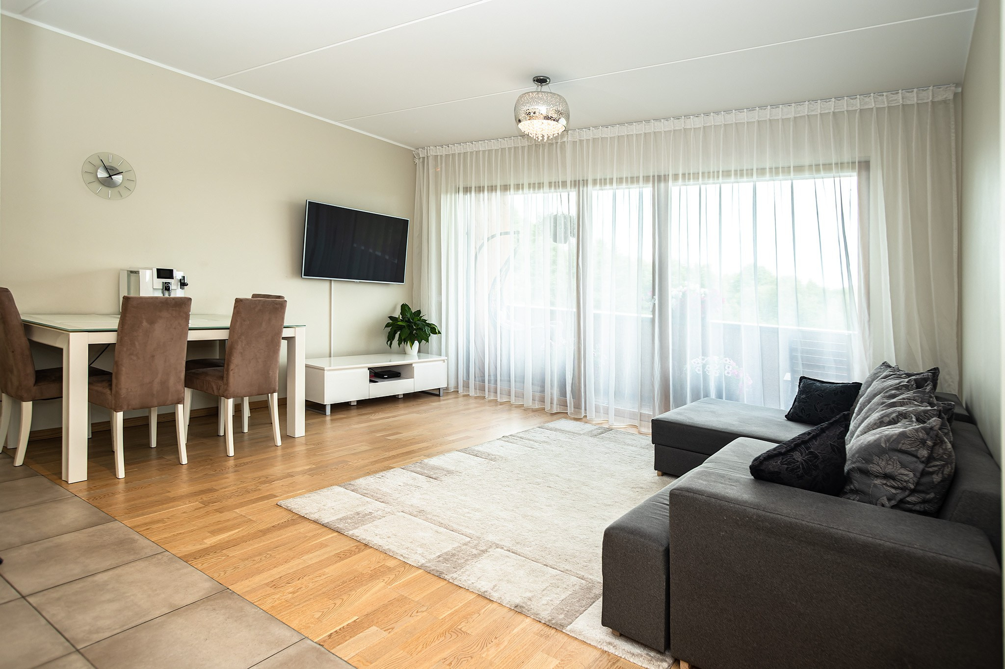 Real Estate and Interior Photography. Tony photographer and videographer in Tallinn