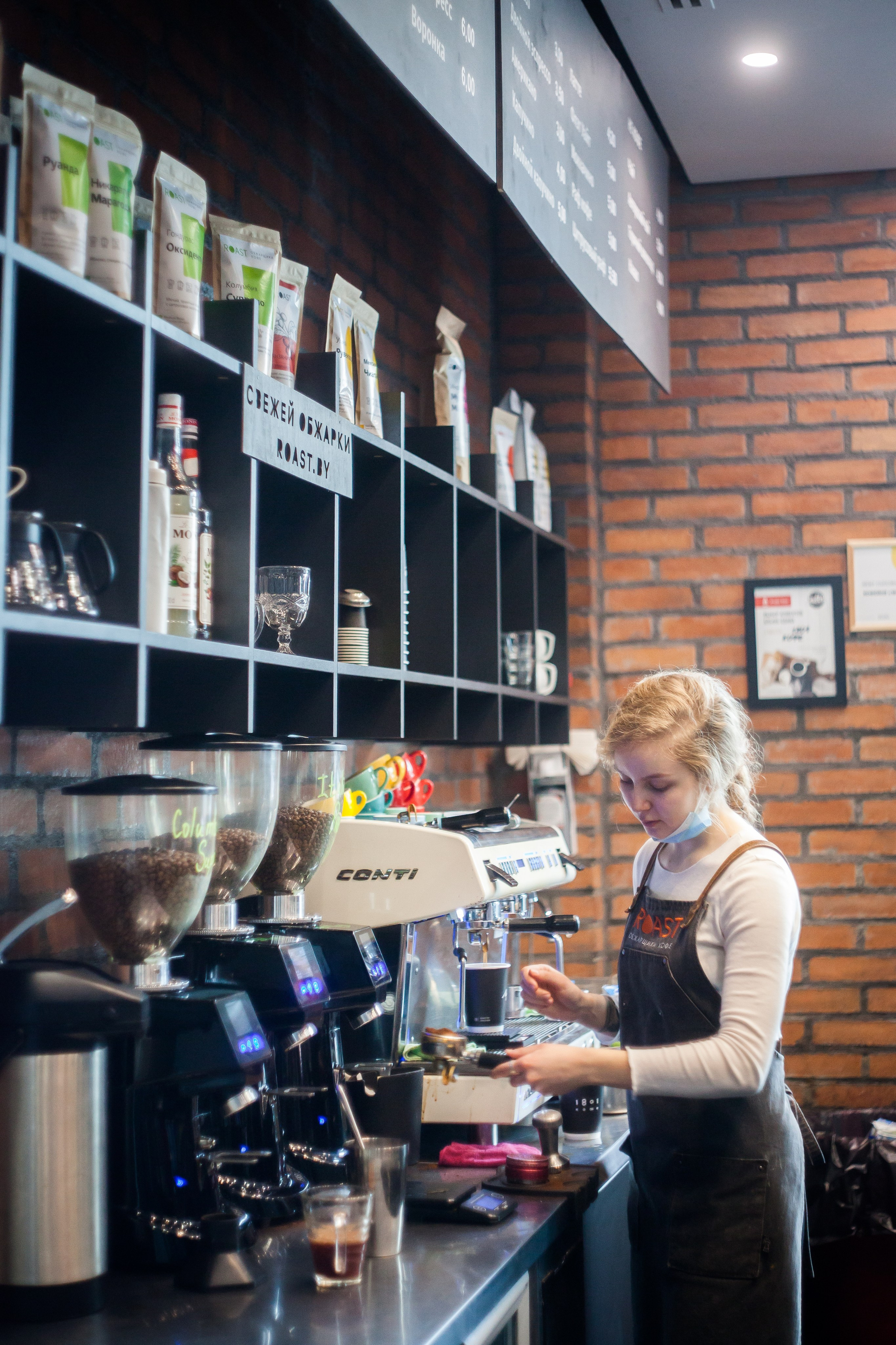 Coffee Time | Photoshoot for 1801 Coffee Shop. Photographer in Los Angeles. Julia Ishmuratova