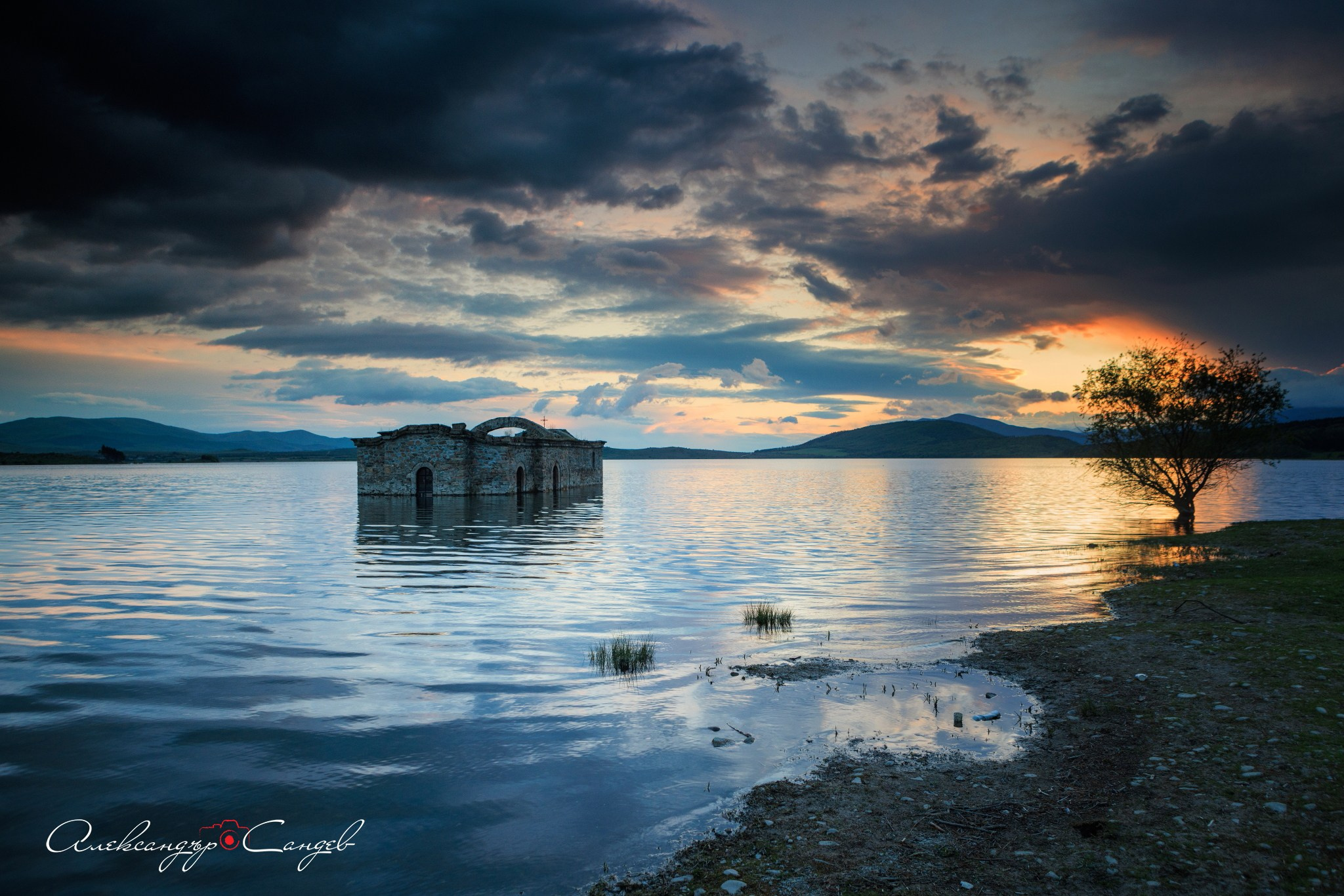 Разни. Александър Сандев - website