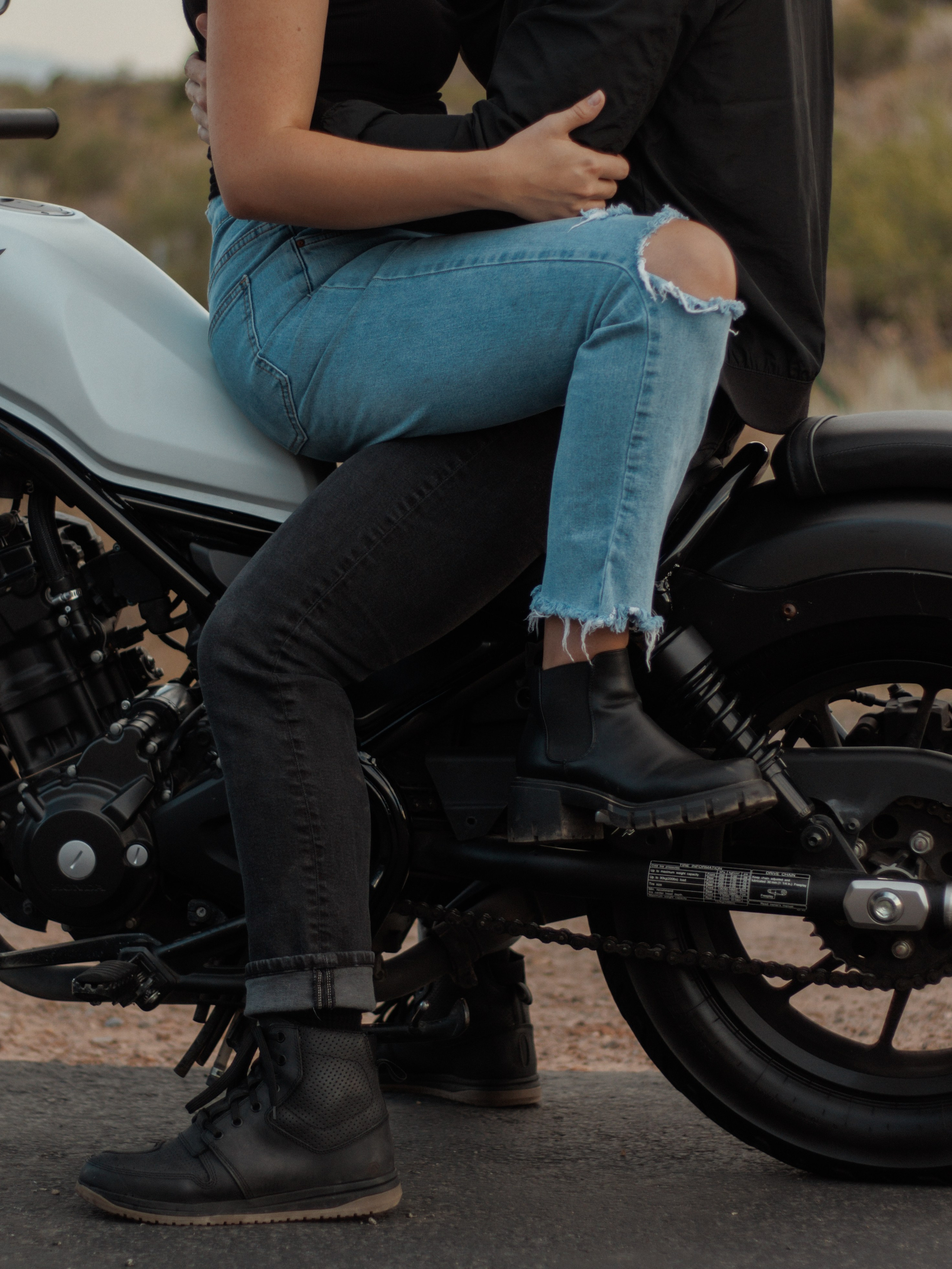 Edgy engagement session in Snow Canyon, Utah. Portrait and couples photographer in Florida, Valeriia Honcharova