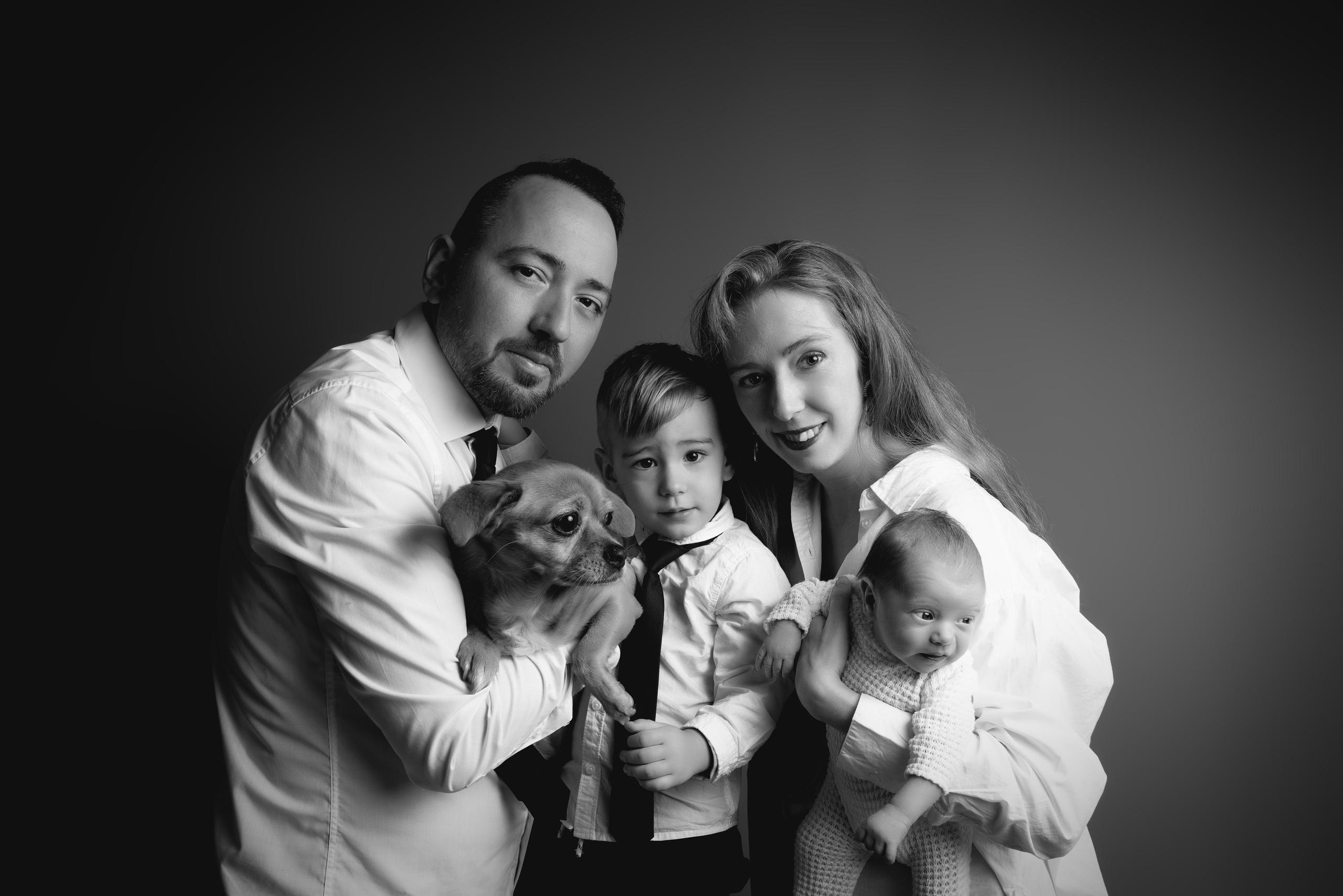 Familieshooting. Neugeborenenfotografin und Retoucher in Augsburg Nastassia Schneider