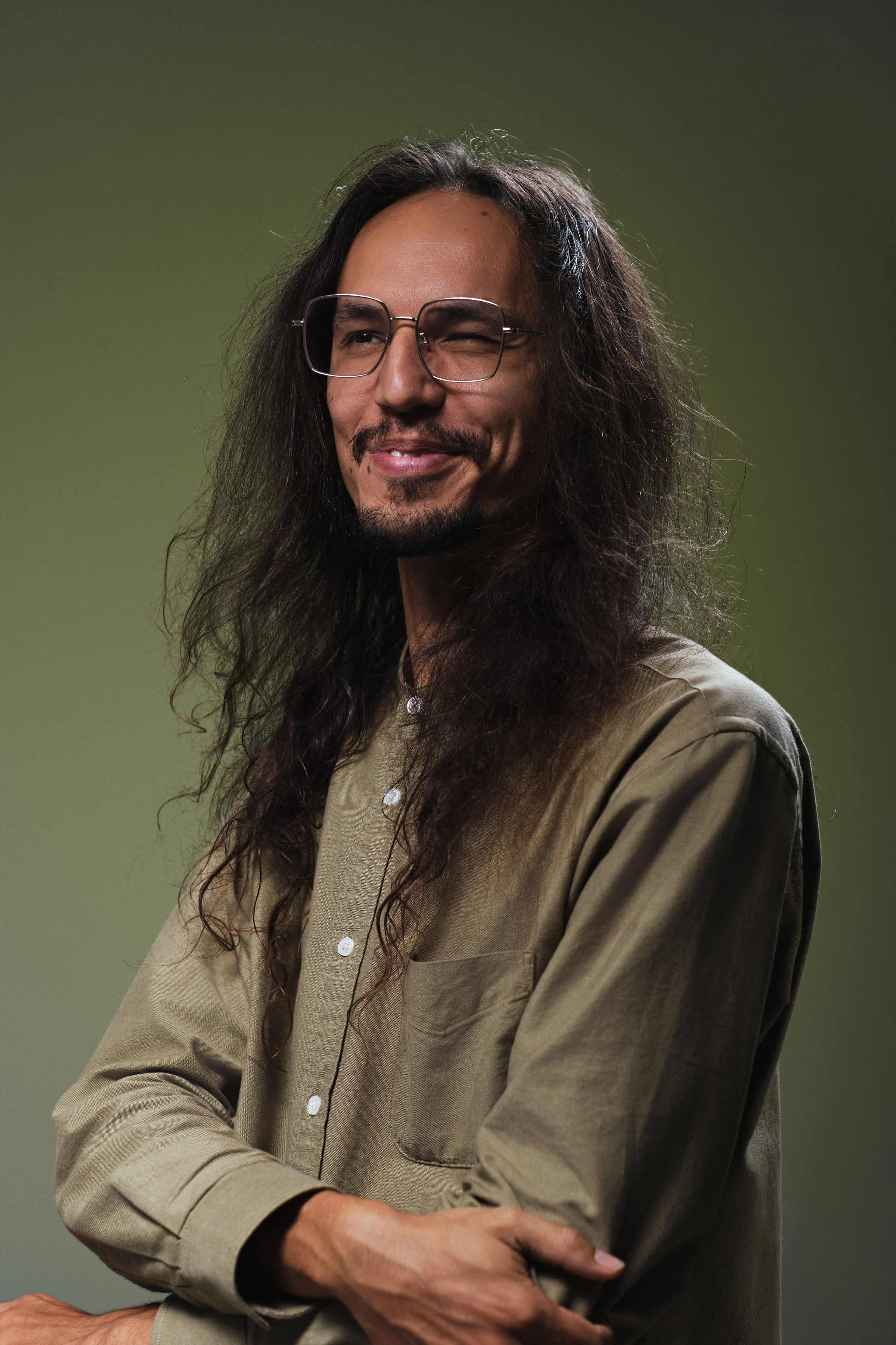 Оператор без диплома, но с опытом 800+ съемочных дней: история Олега Хорошавина