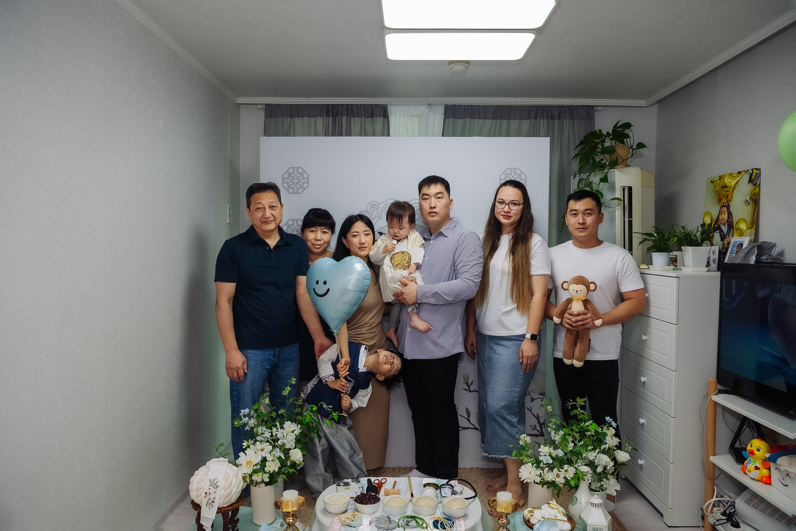 Тео дома и в ресторане. Фотограф беременности, ньюборн и годовасиков в Корее Жанна Хан