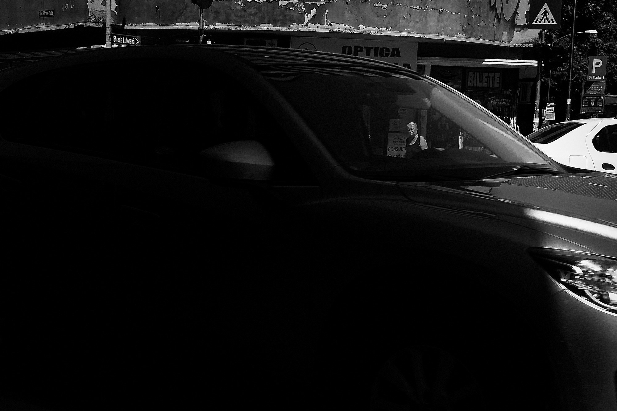 Monochrome. A Creative Insight | Catalin Nastase