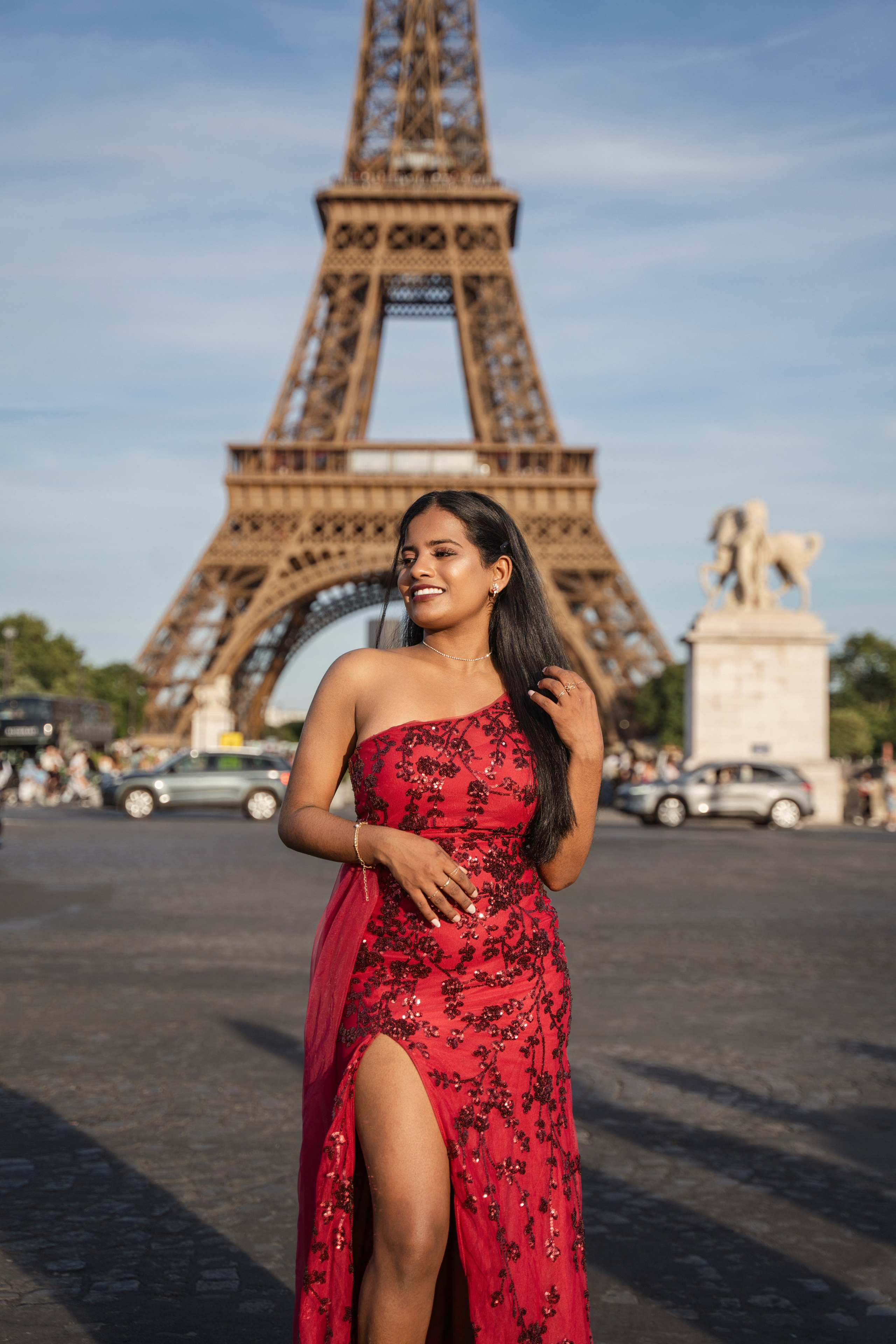 Richa (1 hour). Photographer in Paris|Solo and groups, portraits & content, couples photo-shoot in Paris at the best locations