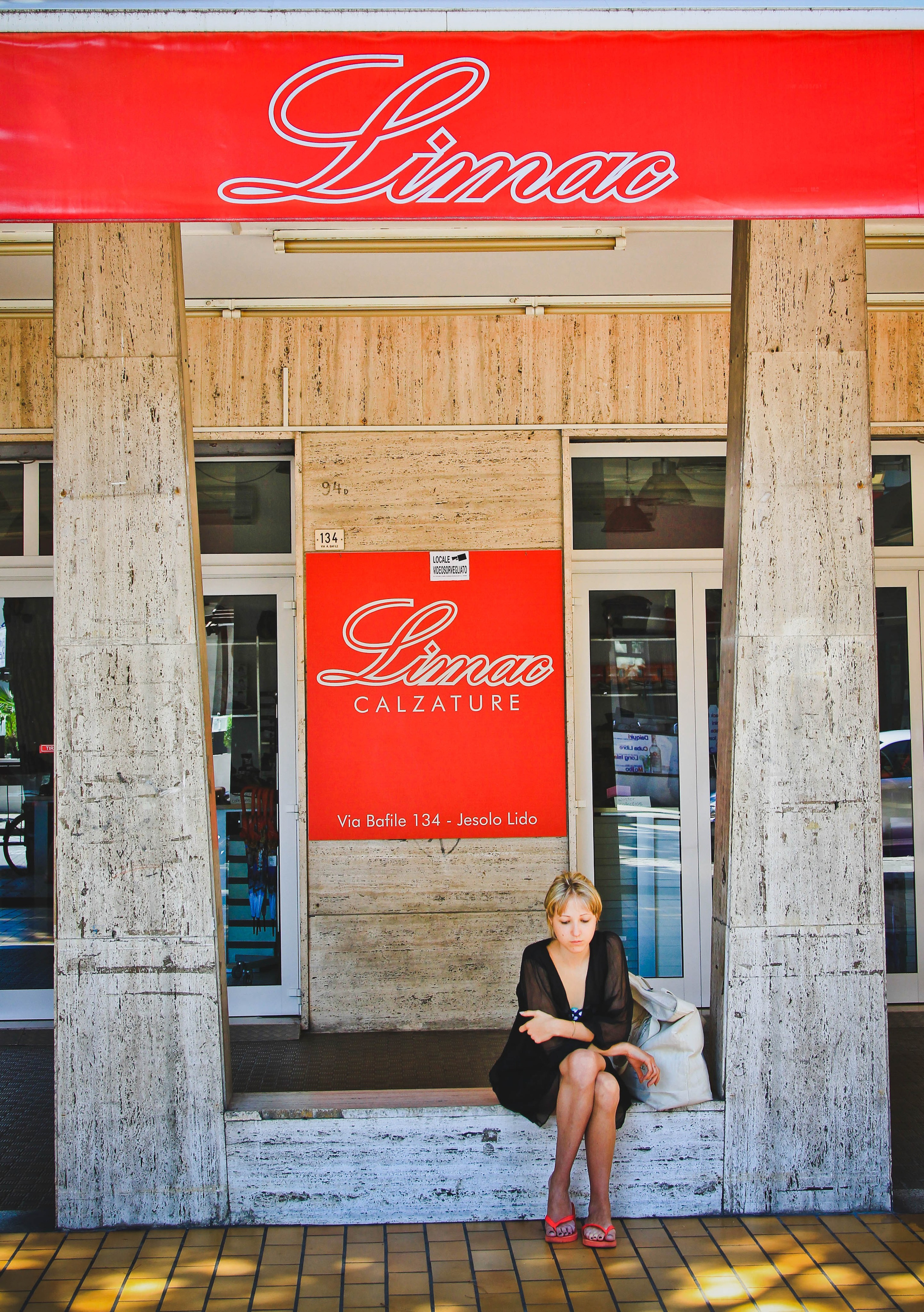 ИТАЛИЯ. Стрит-фотография, полная абсурда, идиотизма и красоты