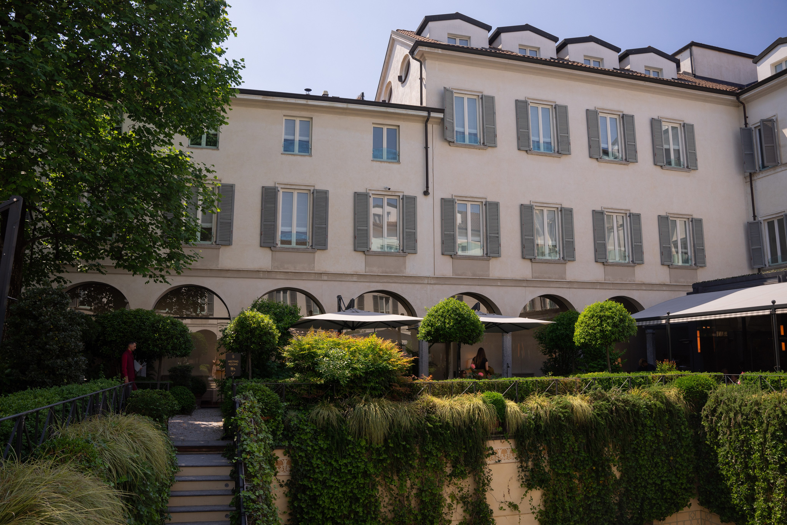 Four Seasons Milan. Hotel and travel photographer