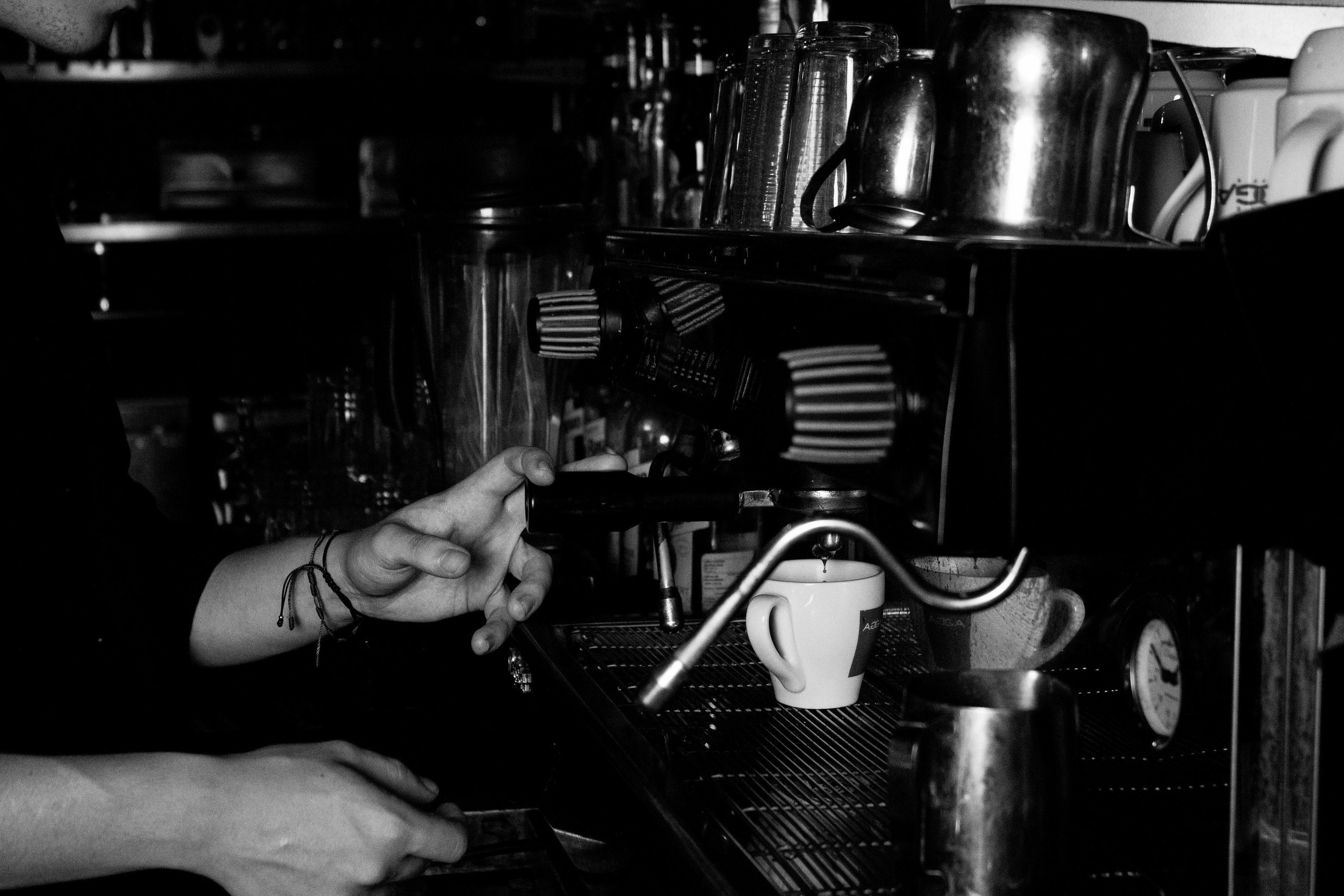 Bars, restaurants, cafés, interiors, teams, work processes, and services