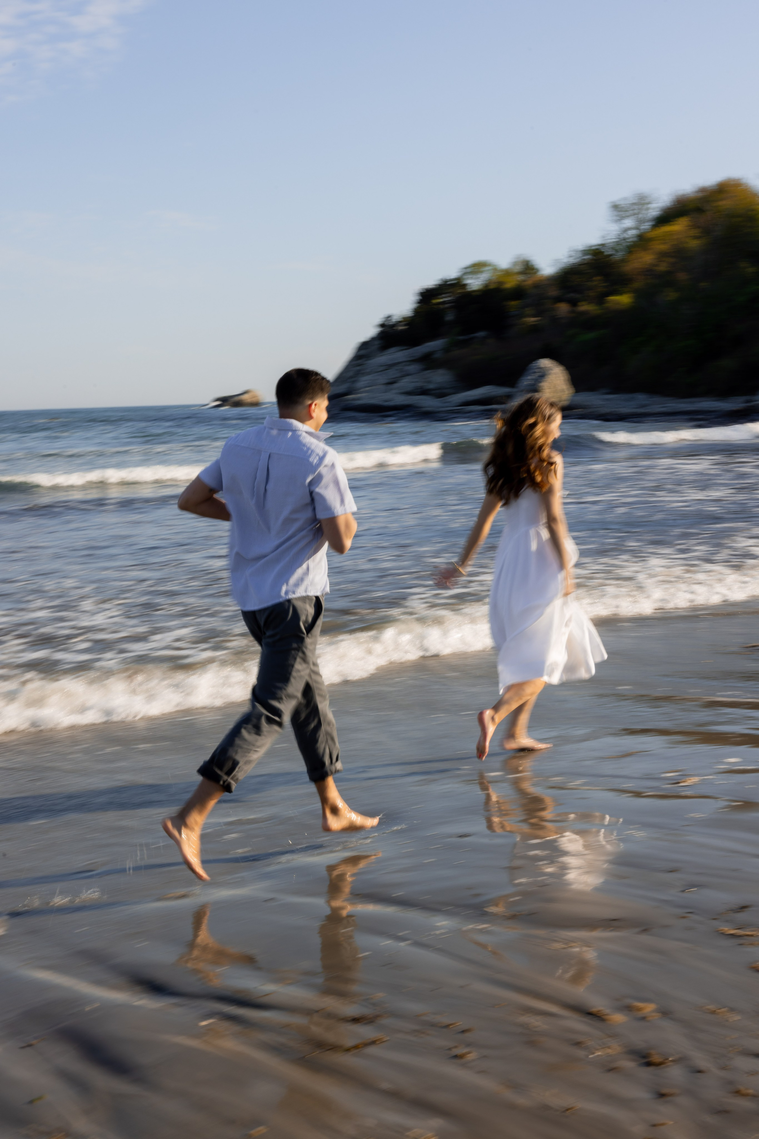Bella & Nick — Sunset Engagement. Rhode Island Wedding Photographer Tati Simpson