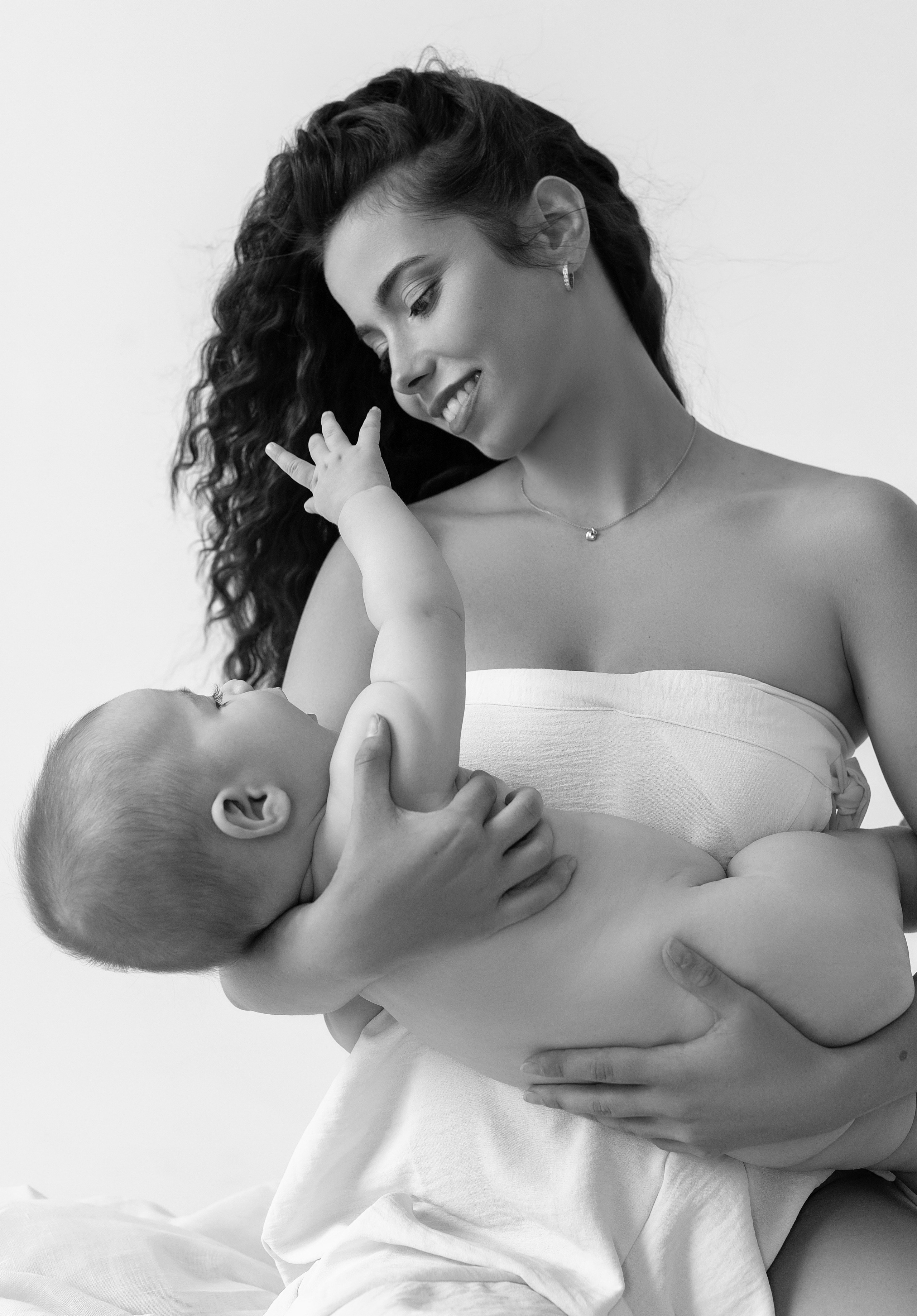 Ivana & Liam. Krása tehotenstva v objektíve — Maria Milosovic, tehotenská fotografka