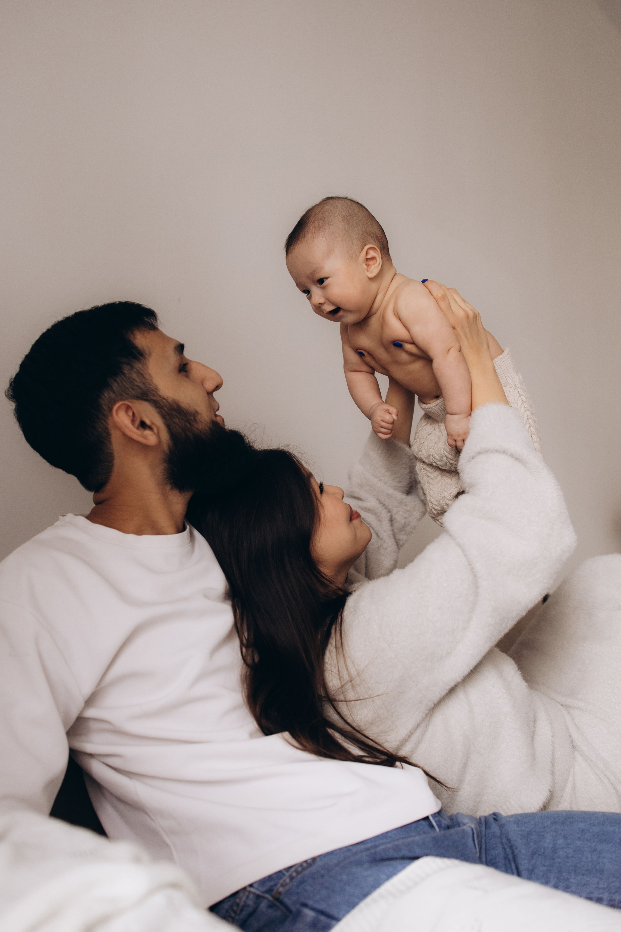 Candid family story. Birth, Family, Newborn photographer in Dubai| Eliza Baitikova