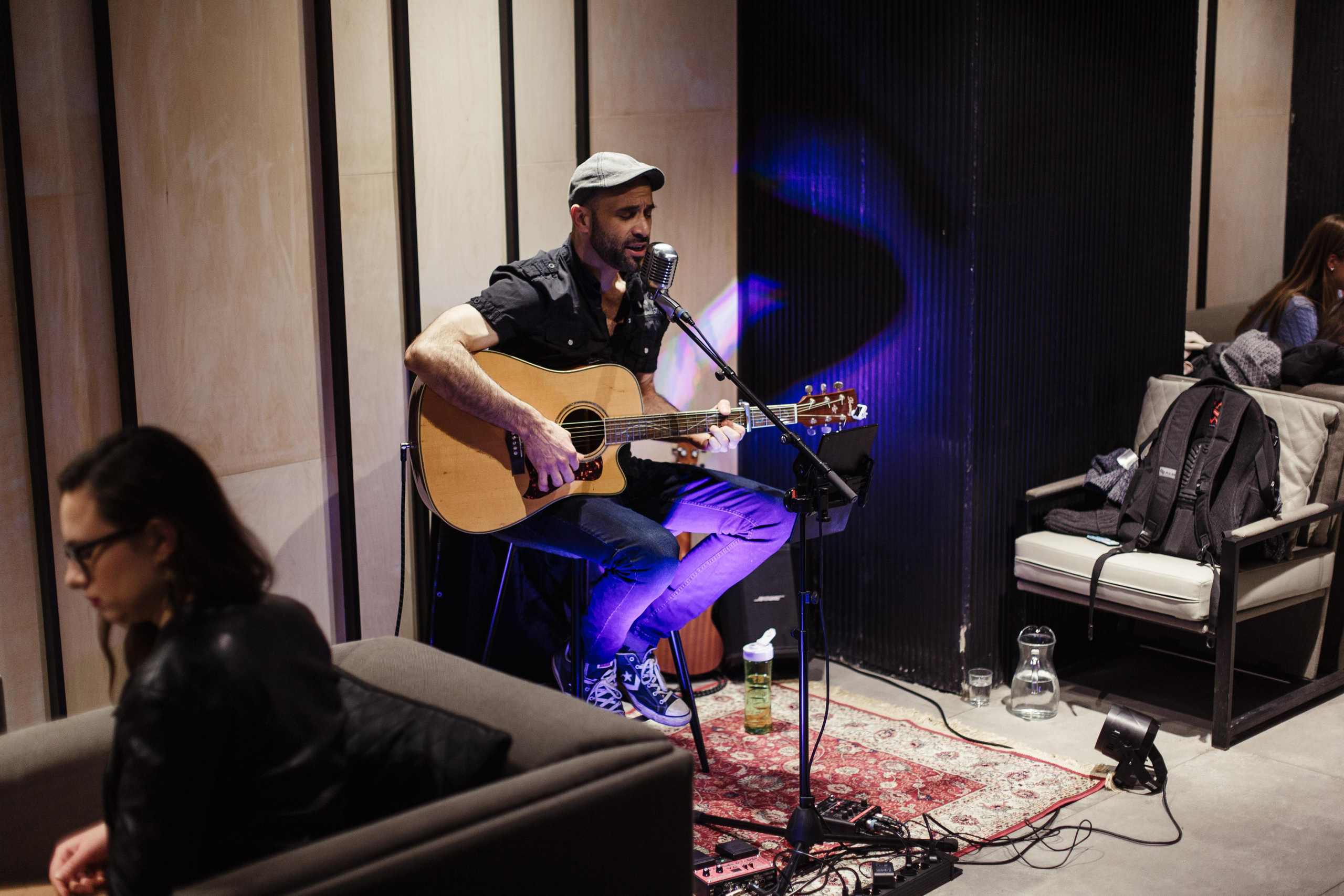 Renginių fotografas Jevgenijus Misevič. Fotografas Jevgenijus Misevič — misevicphoto.com