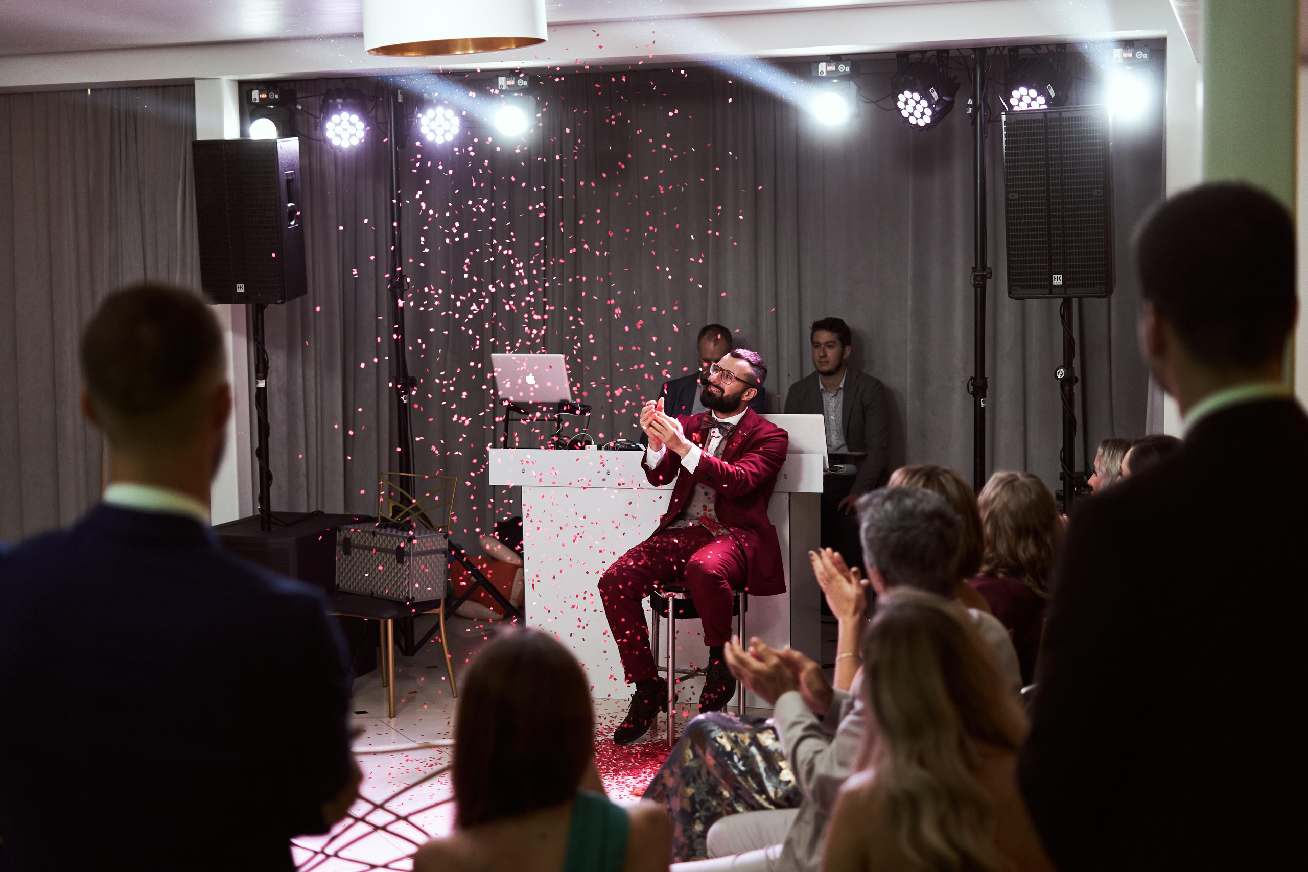 Renginių fotografas Jevgenijus Misevič. Fotografas Jevgenijus Misevič — misevicphoto.com