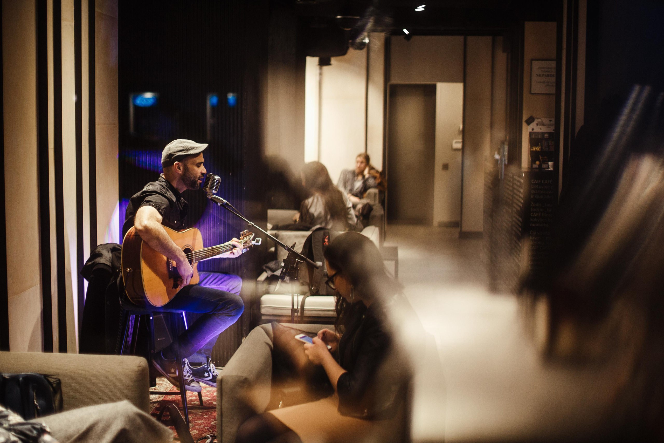 Renginių fotografas Jevgenijus Misevič. Fotografas Jevgenijus Misevič — misevicphoto.com