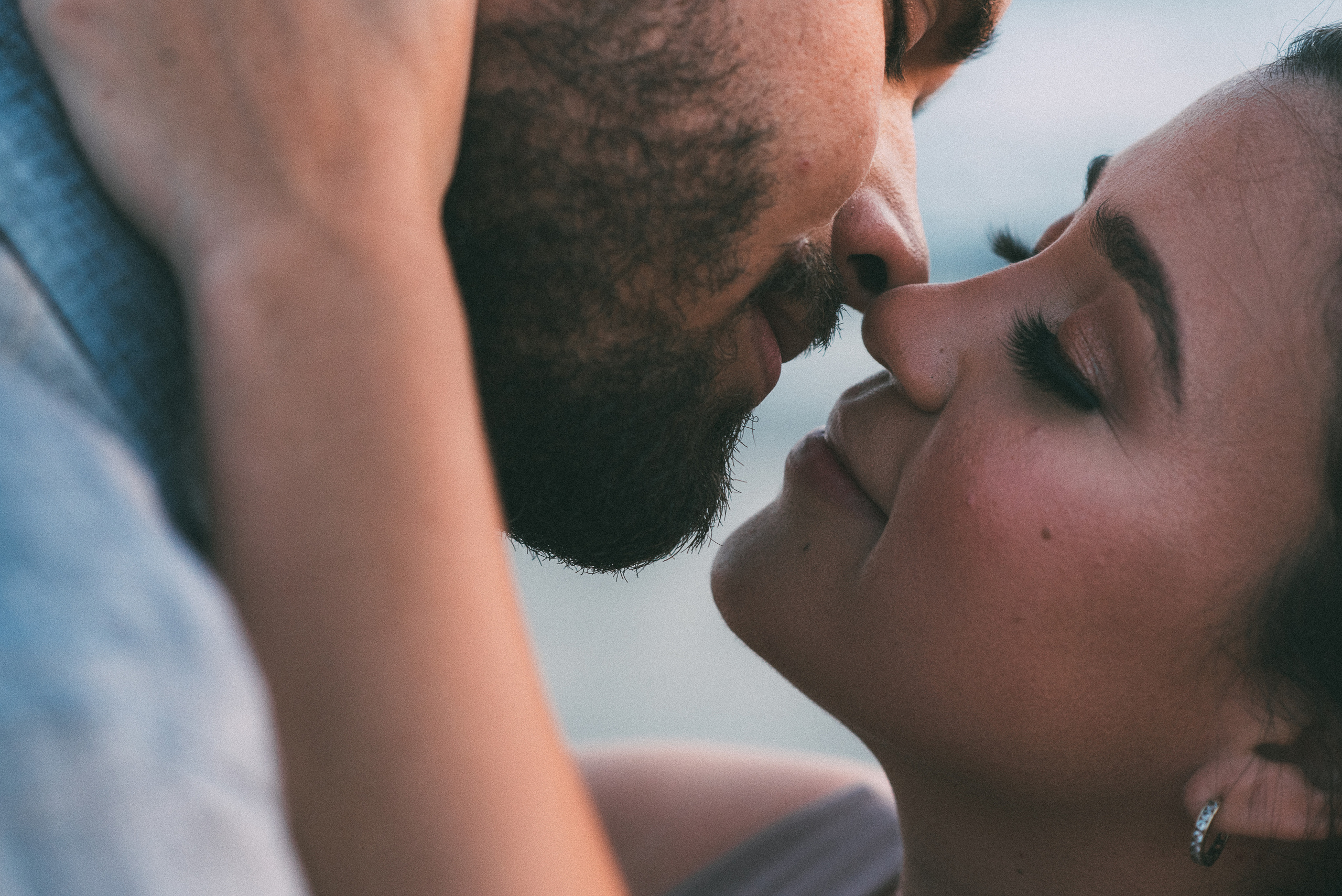 Sesion fotográfico de pre boda en la playa. Fotógrafo familiar, retratos. Panamá, Chiriqui. Ruslán Rusakóv