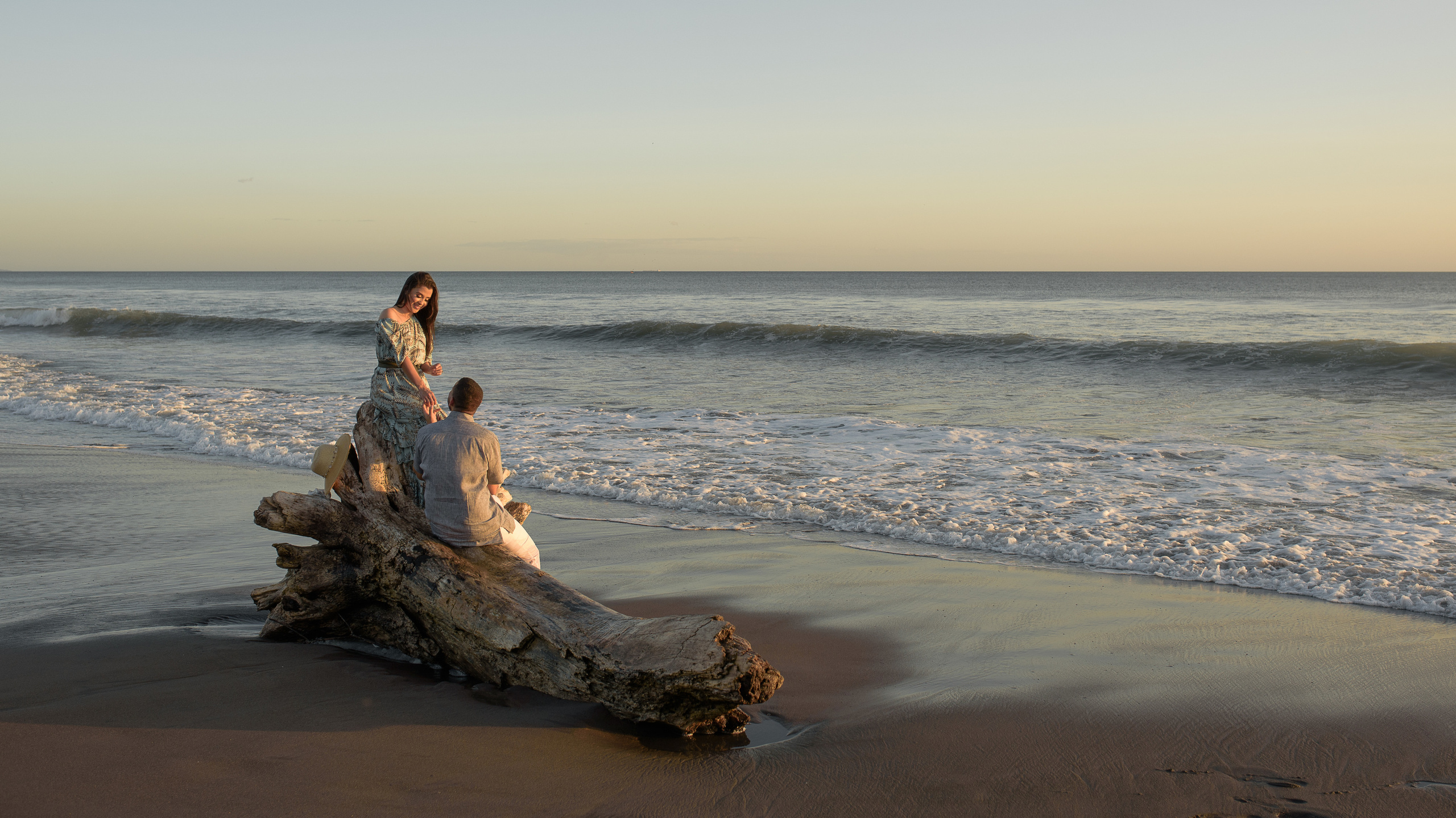 Sesion fotográfico de pre boda en la playa. Fotógrafo familiar, retratos. Panamá, Chiriqui. Ruslán Rusakóv
