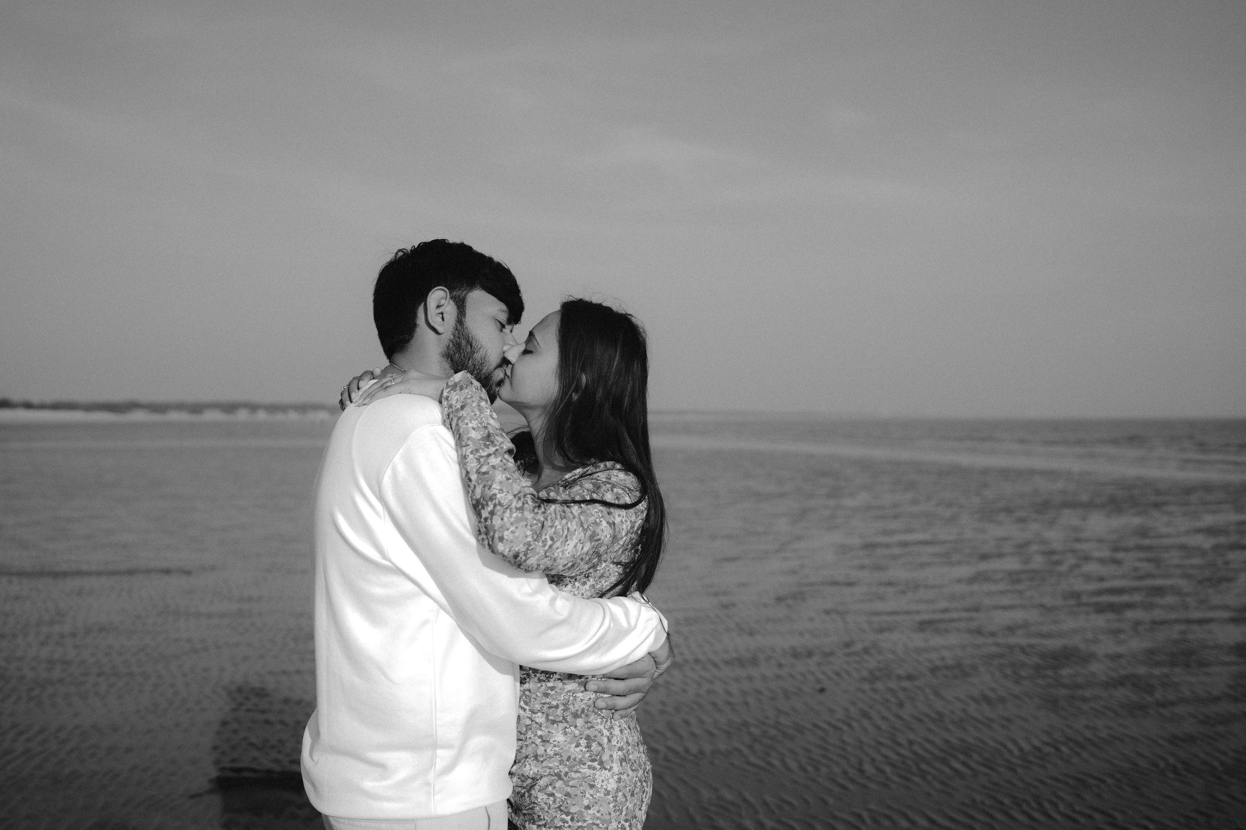 COUPLE SESSIONS. Love Emotions Weddings