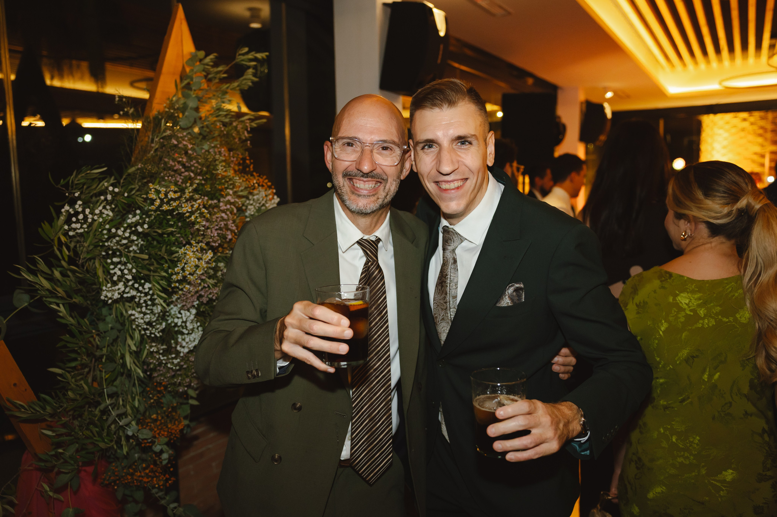 EVA & GUILLE. Fotógrafo y Videografo de bodas y eventos