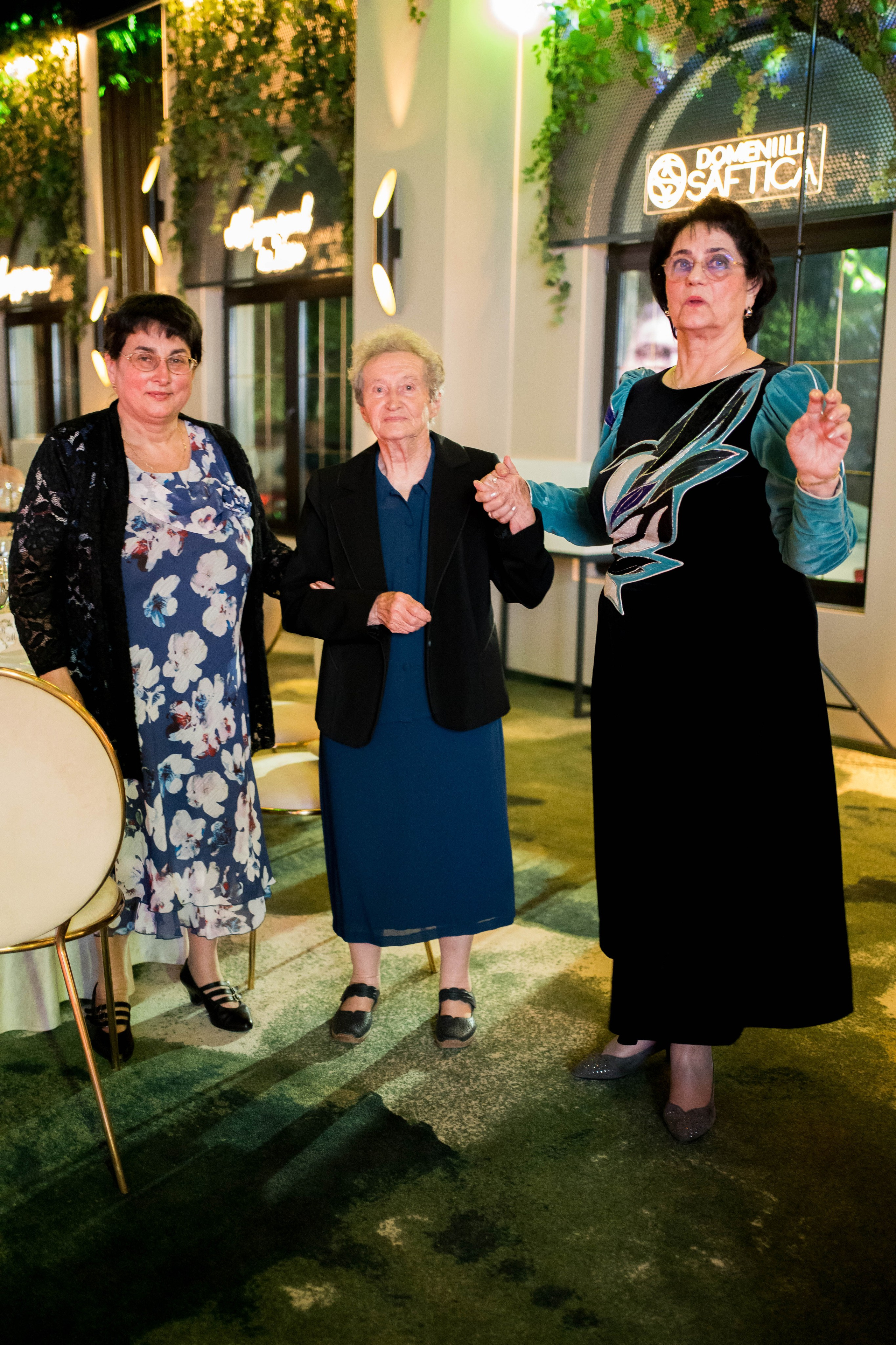 PARTY. Gabriel Florea — Fotograf nuntă București