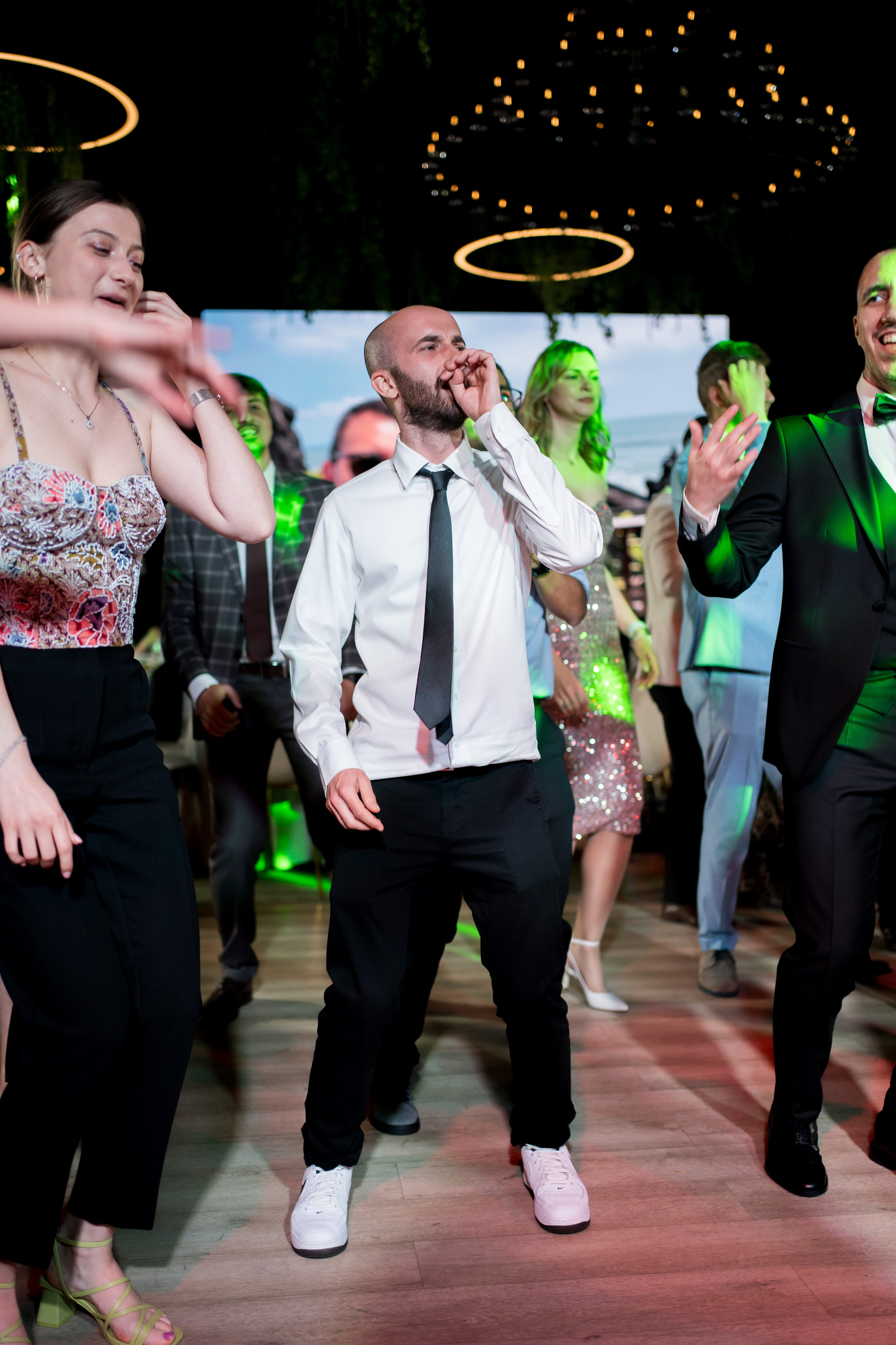 PARTY. Gabriel Florea — Fotograf nuntă București