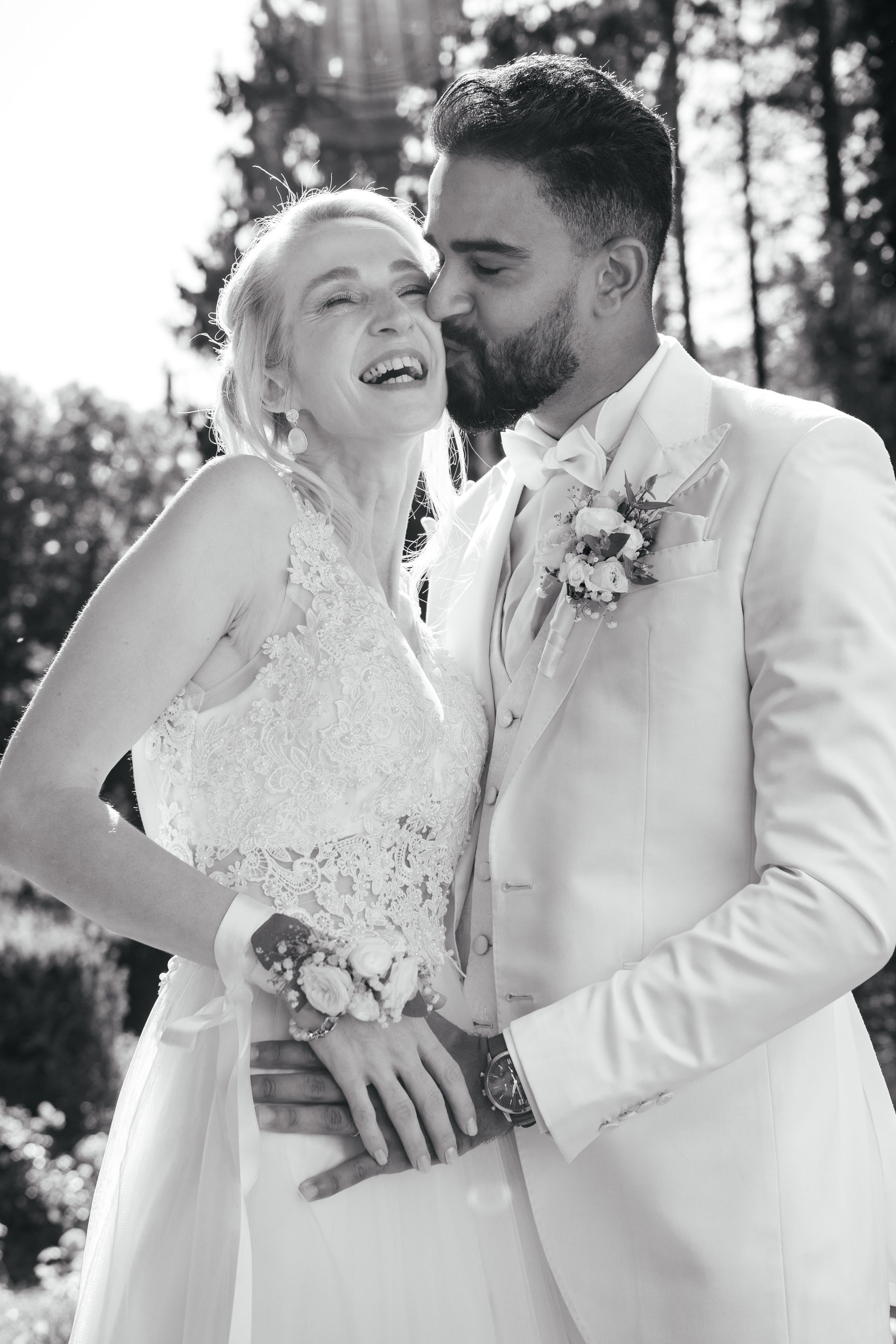 FLORENCE & JAMAL Dübendorf, Switzerland. I am Elena Altendorfer. Wedding photographer in Zurich and Switzerland