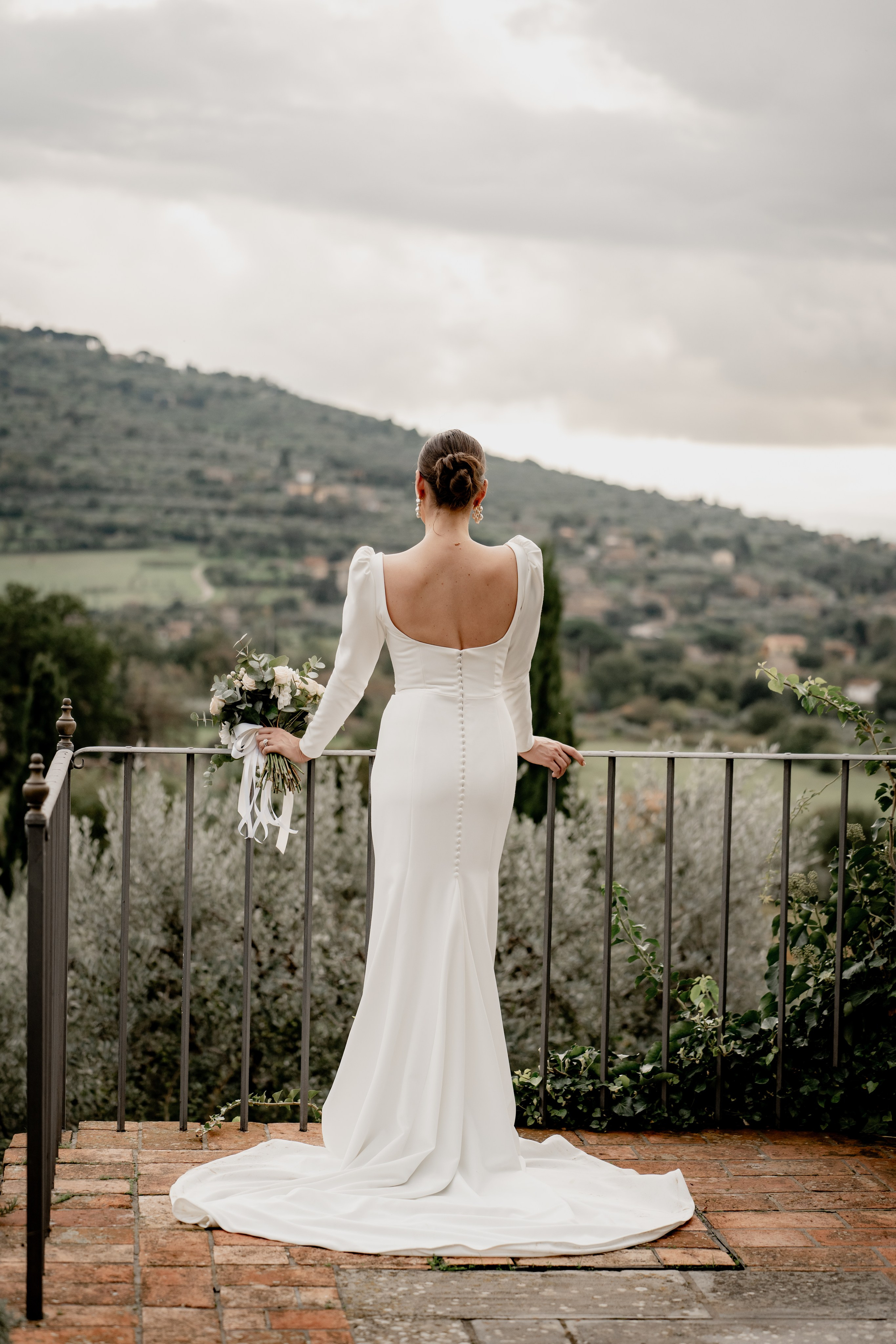 Elopment in Cortona. Villa Falconiere. Wedding Photographer in Italy