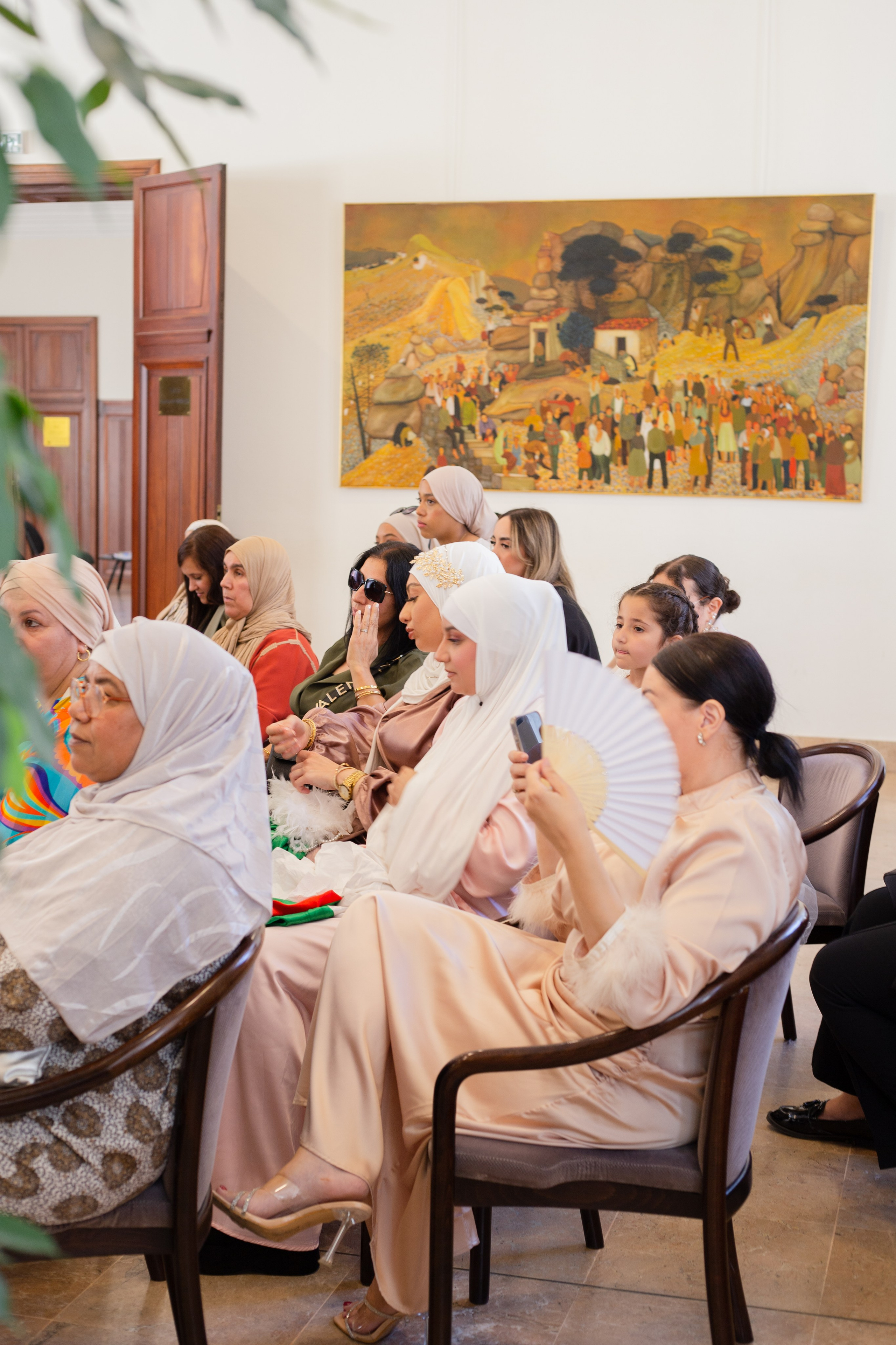 Yassine et Sahra. Studio photo « Partage ton bonheur » – Photographe famille près de Châtellerault, Poitiers et Tours