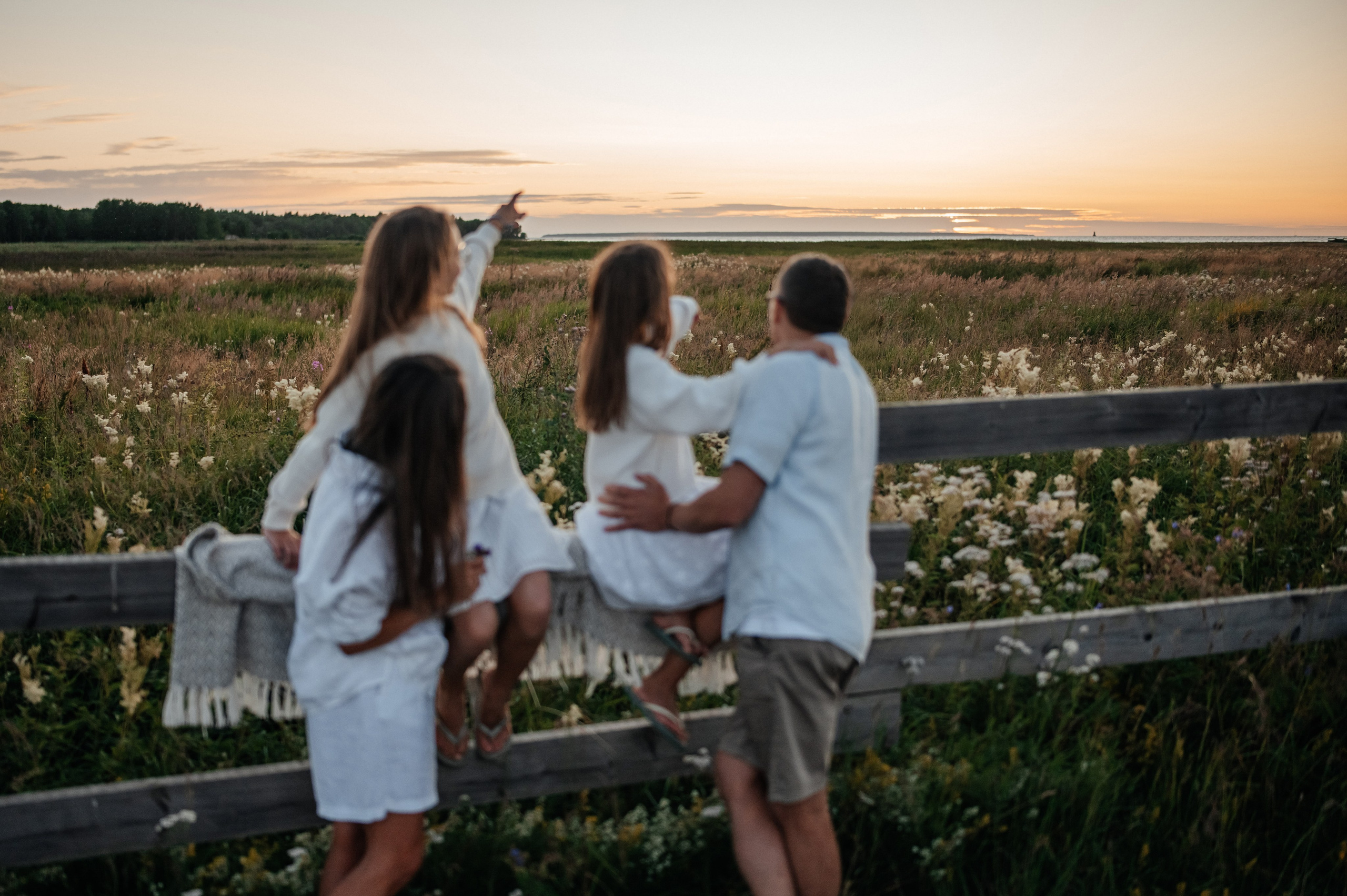 Летний вечер на Пальяссааре. Фотограф Таллинн — свадьба |семья | lovestory