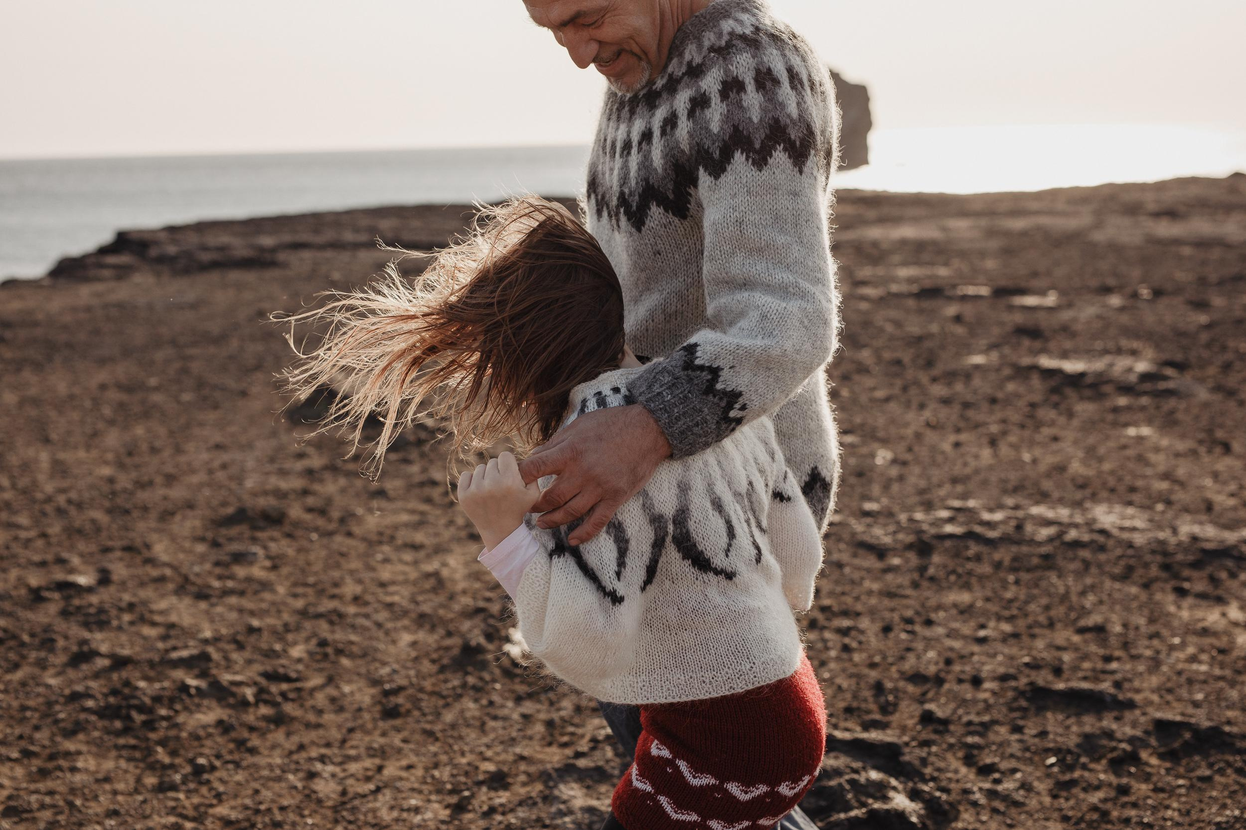 Family photographer Iceland. Iceland elopement photographer & videographer