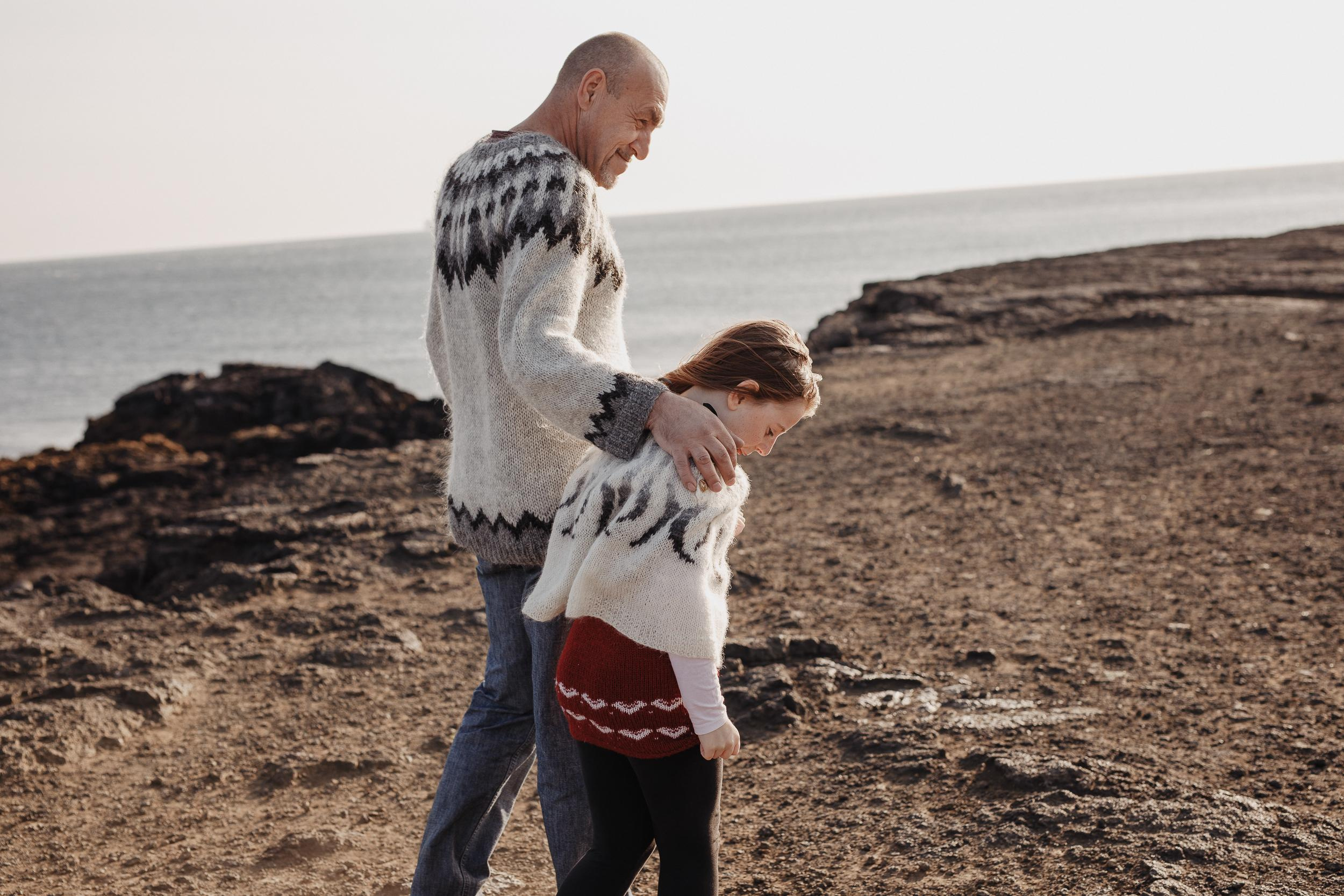 Family photographer Iceland. Iceland elopement photographer & videographer